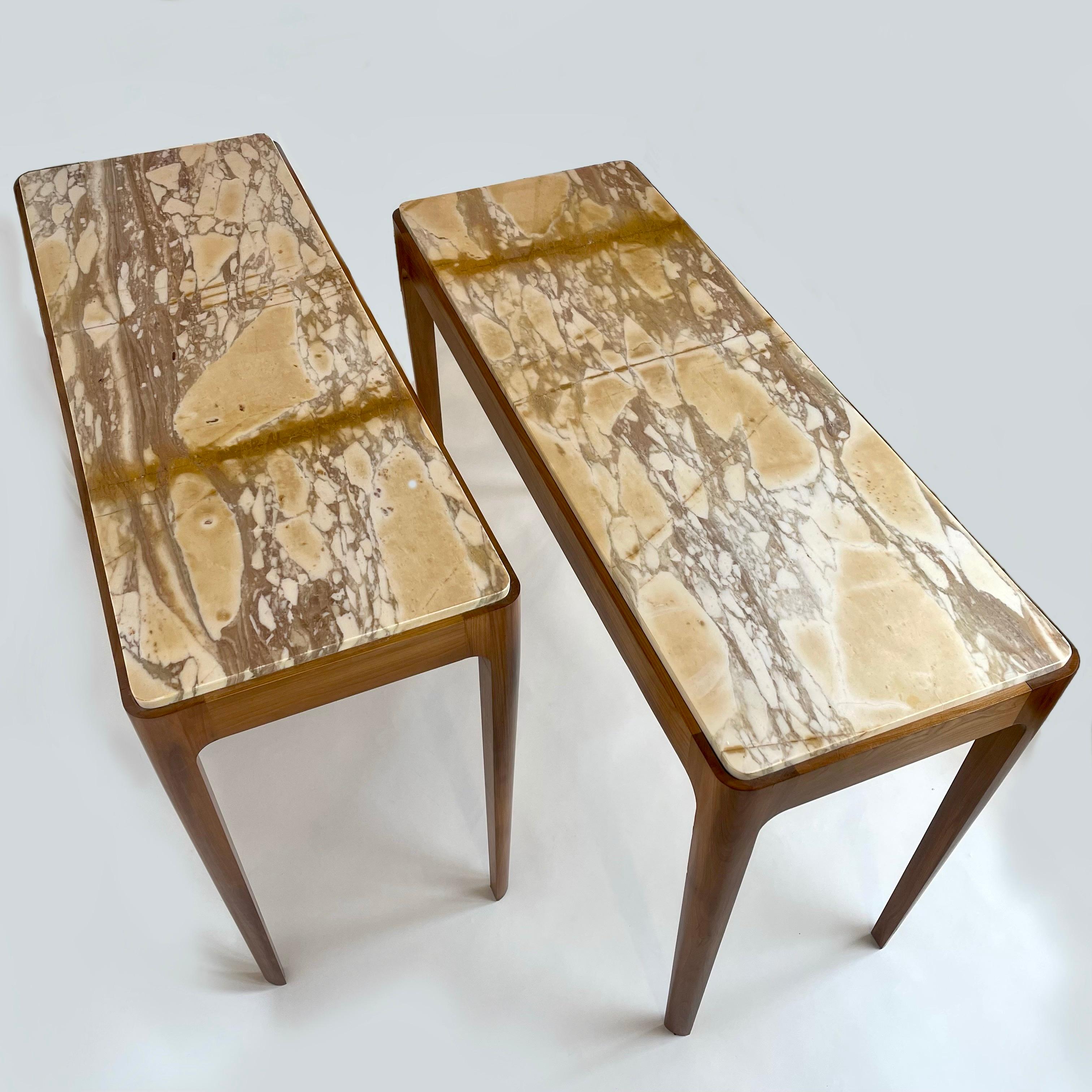 Konsolen aus Kirschbaumholz und gelbem Siena-Marmor aus der Mitte des Jahrhunderts, Paar 8