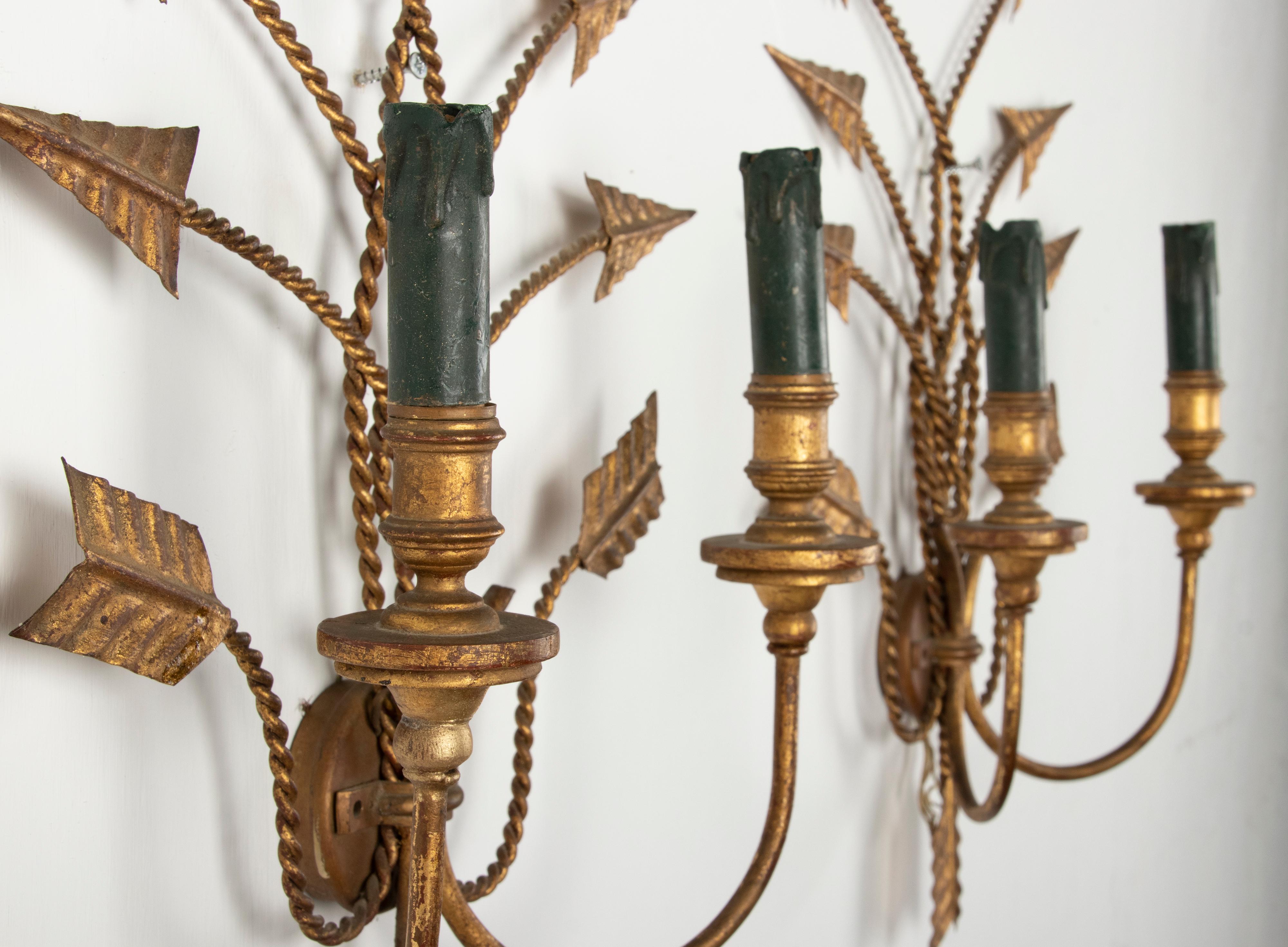 Mid-Century Pair of Copper Wall Sconces with Arrows For Sale 6
