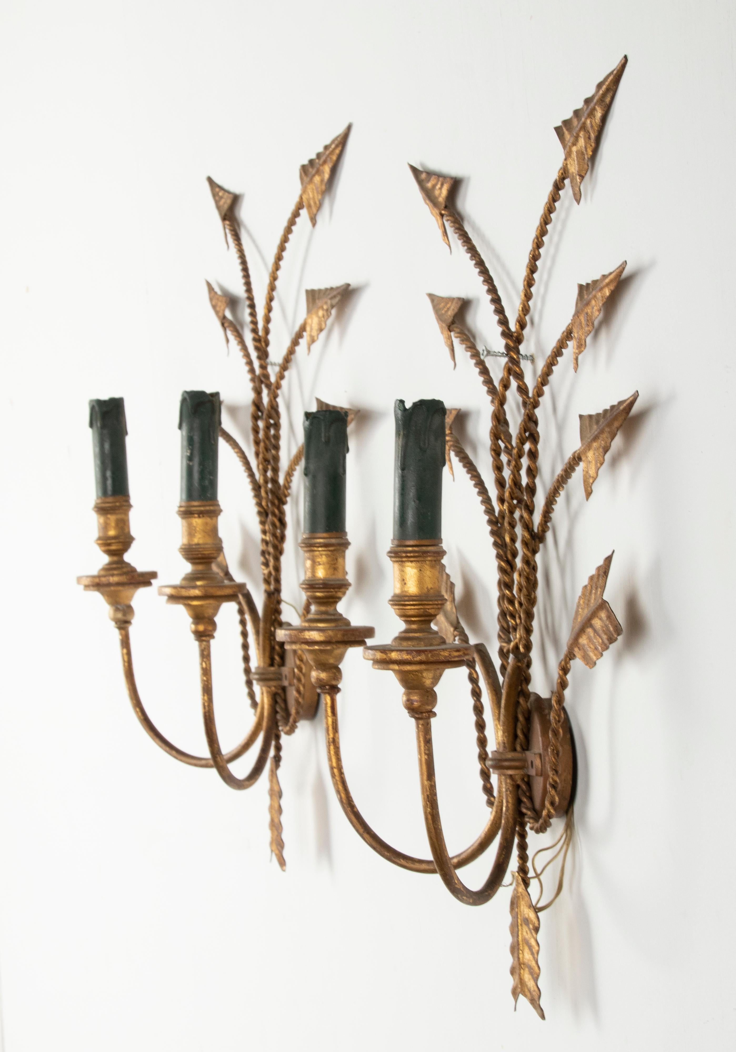 Mid-Century Pair of Copper Wall Sconces with Arrows For Sale 1