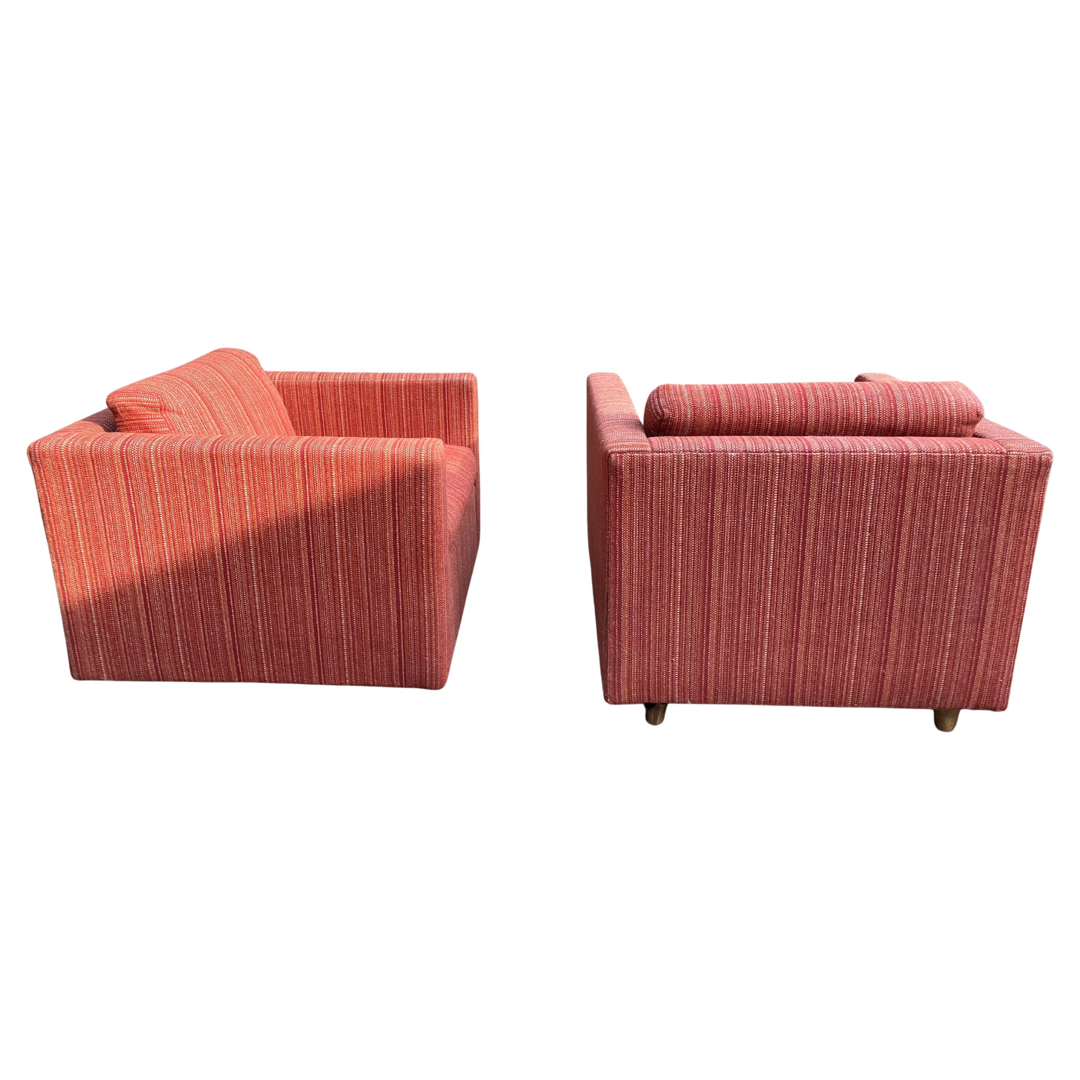 Mid-20th Century Mid-Century Pair of Cube Lounge Chairs - Circa 1970s