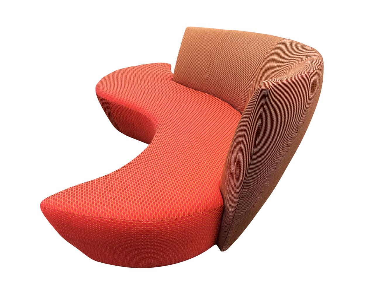 Midcentury Pair of Curved Serpentine Bilboa Sofas by Vladimir Kagan for Preview 2