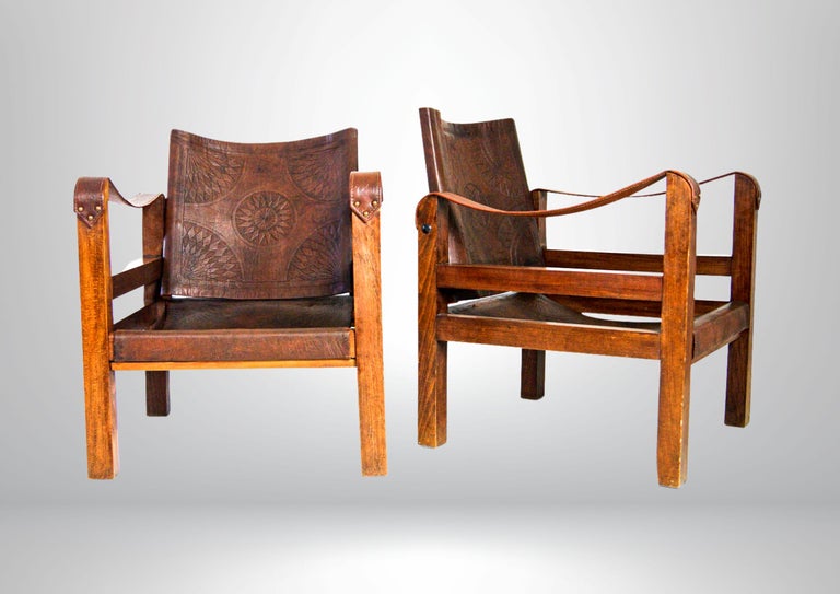 Calico Mid-Century Pair of French Tooled Leather Safari Campaign Armchairs For Sale