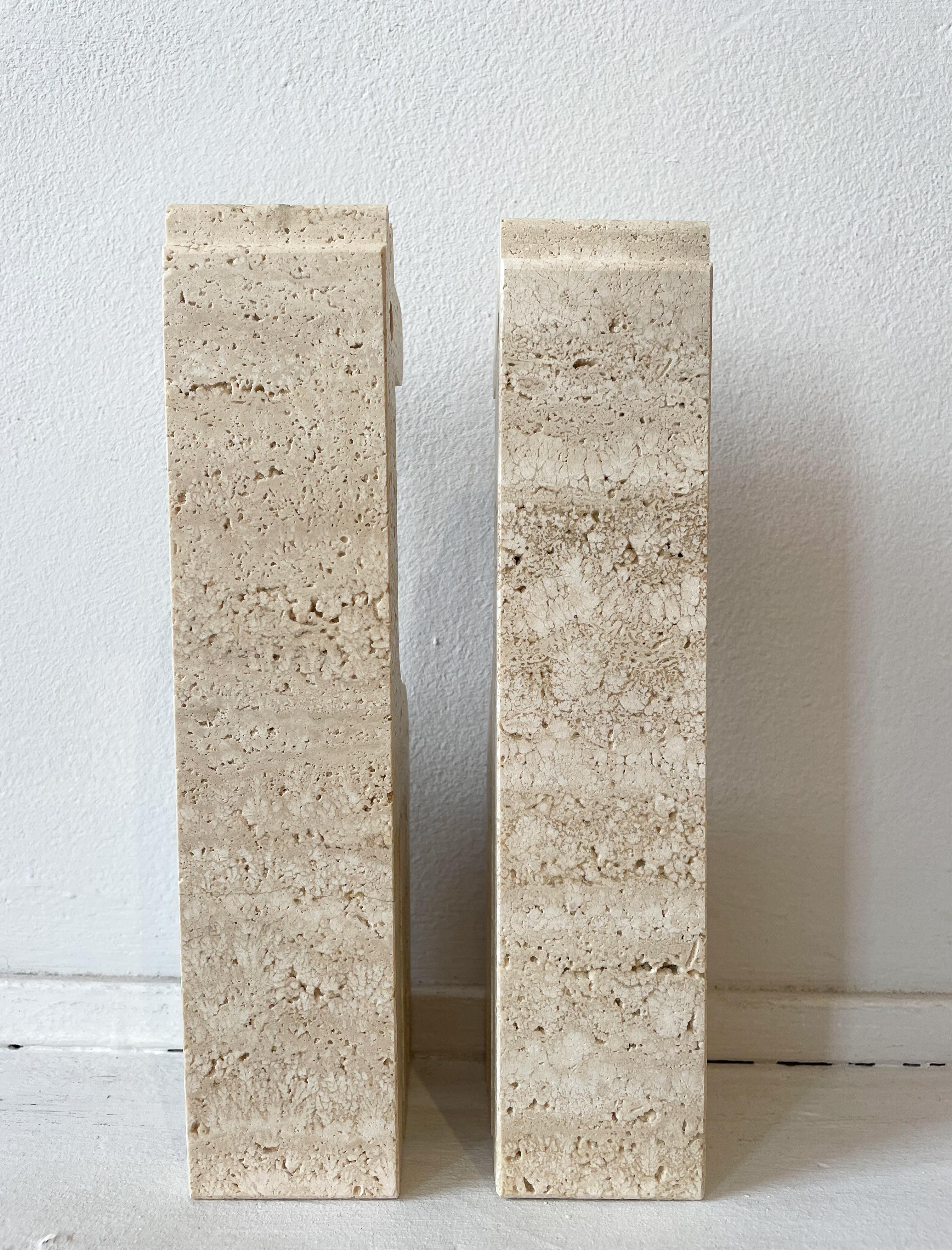 Italian Mid-Century Pair of Giraffe Bookends by Fratelli Mannelli, Travertine, 1970s