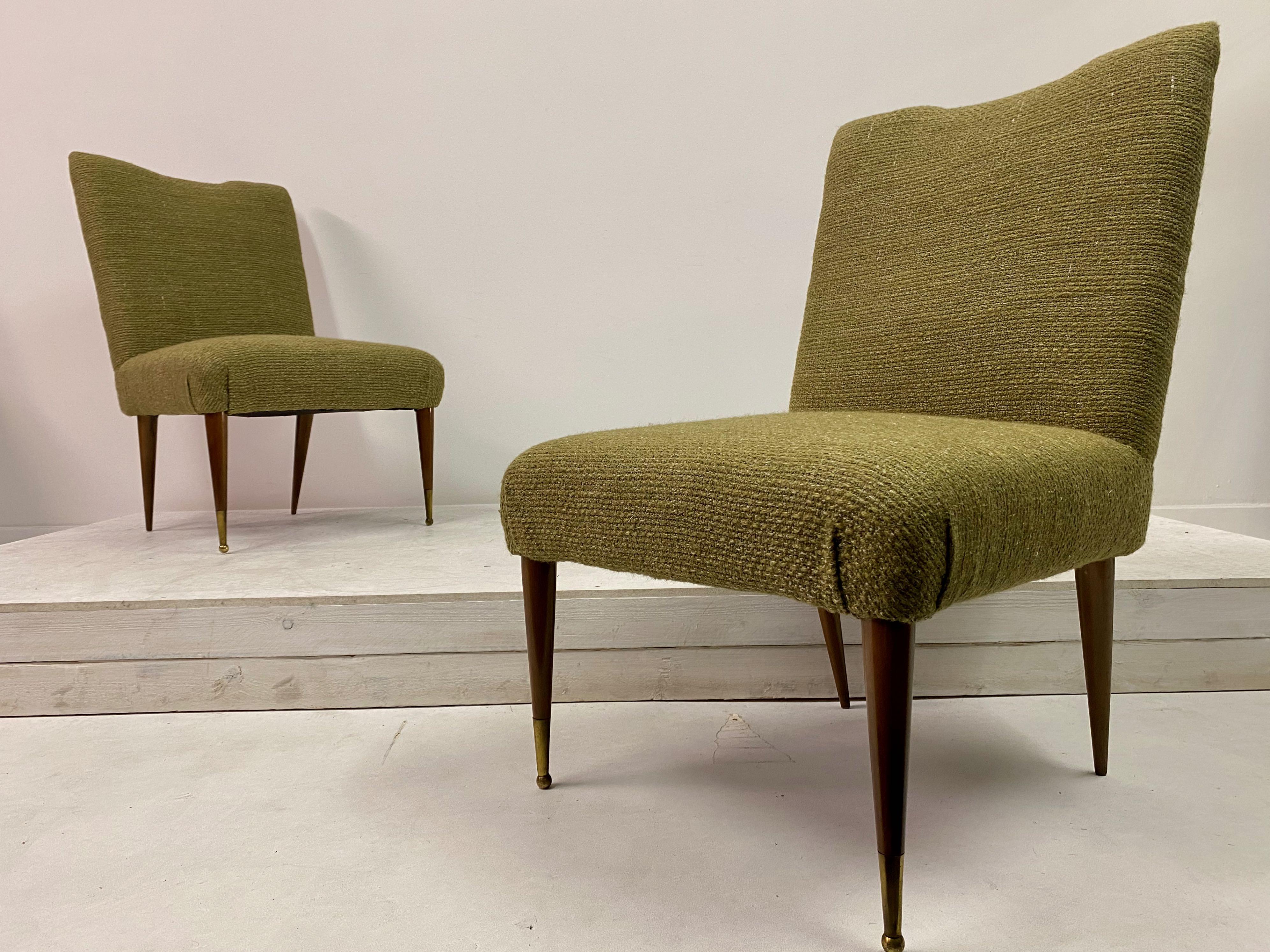 Midcentury Pair of Italian 1950s Slipper Chairs in Green Wool Linen Blend 6