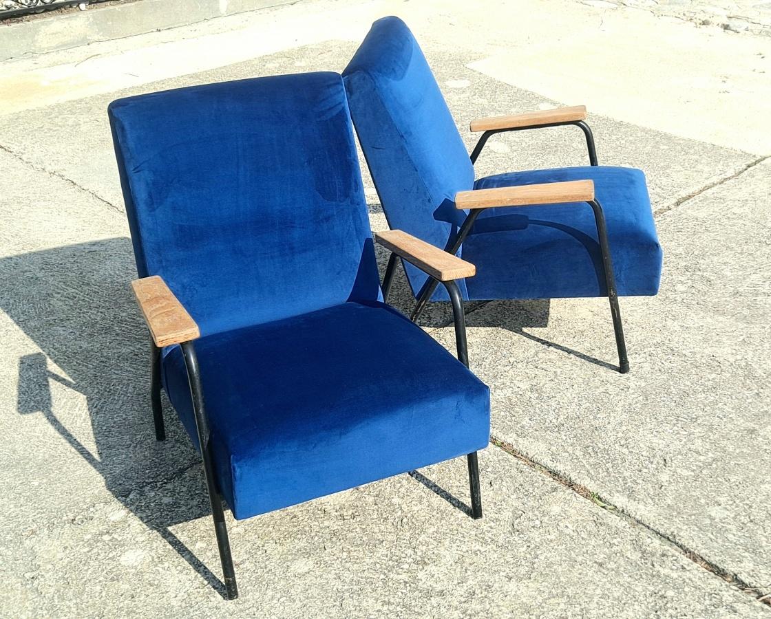 Italian pair of chairs, in original very good  condition. 
Shipping to continental USA  is $500 