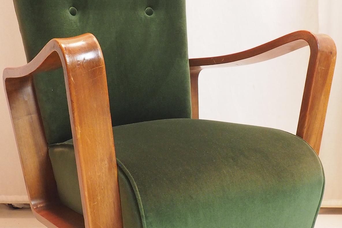 Velvet Midcentury High Back Italian Green Armchairs by Pietro Lingeri, Italy 1950s For Sale
