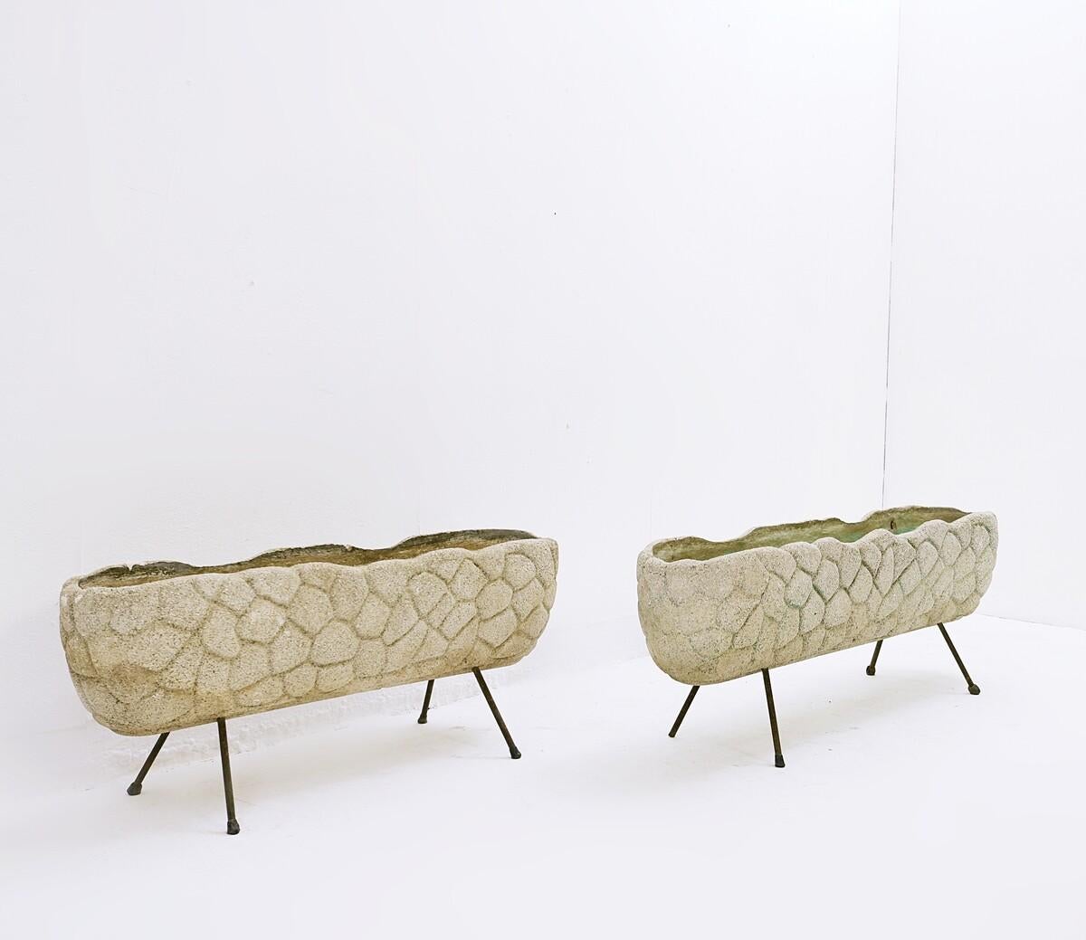 Metal Mid-Century pair of Italian Planters - 1960s For Sale