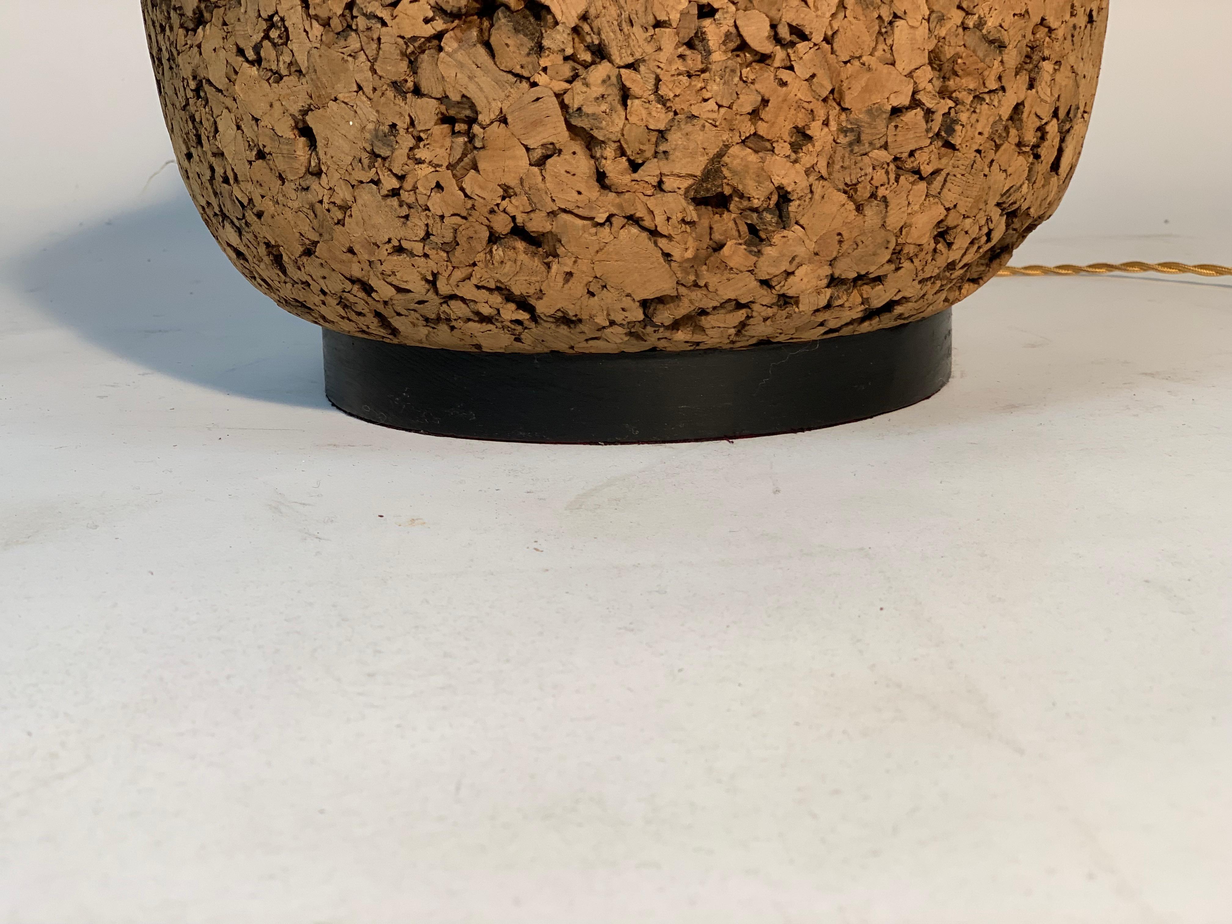 Mid Century Pair of Italian Table Lamps with Natural Cork 6