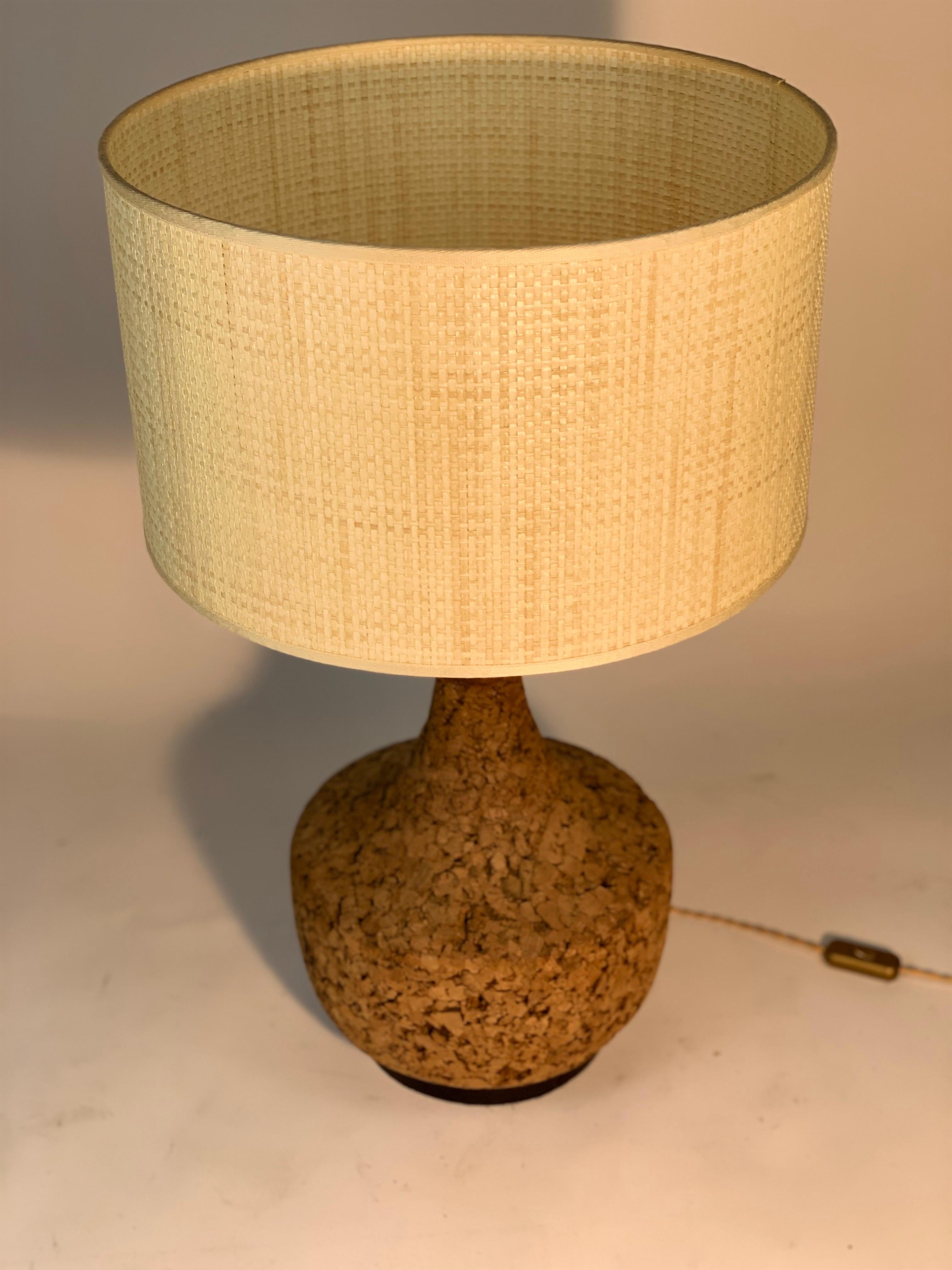 Mid Century Pair of Italian Table Lamps with Natural Cork 12