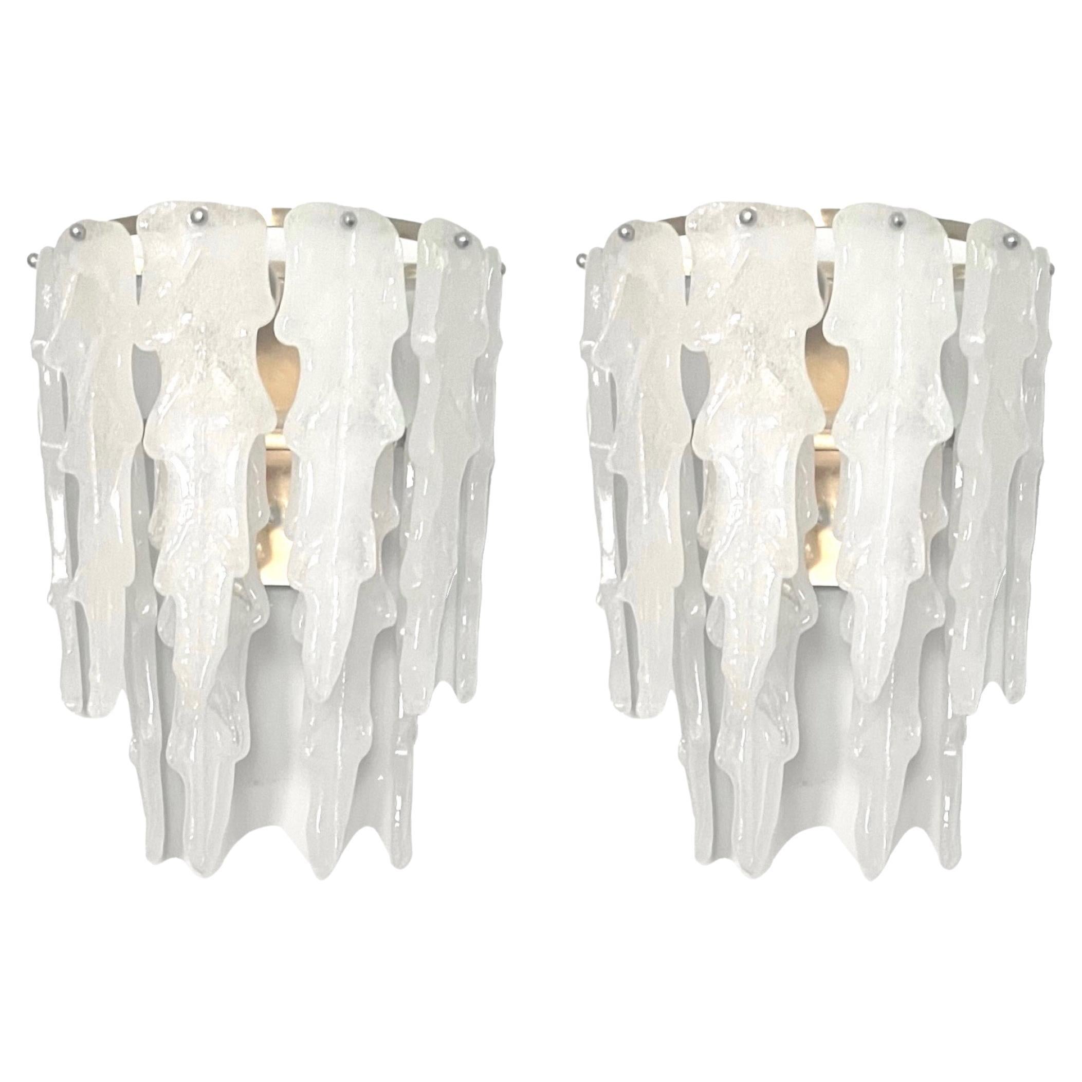 Midcentury Pair of Italian White Murano Leaf Wall Sconces by Mazzega, 1970s