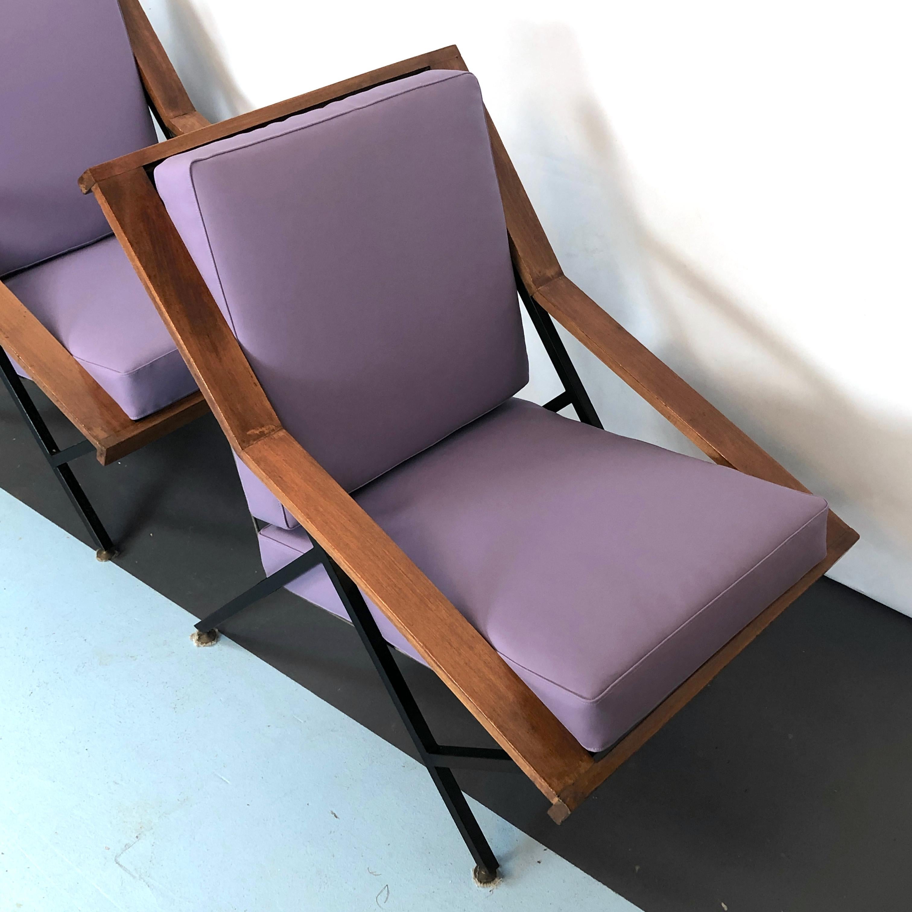 Mid-Century, Pair of Italian Wood and Metal Armchairs For Sale 7