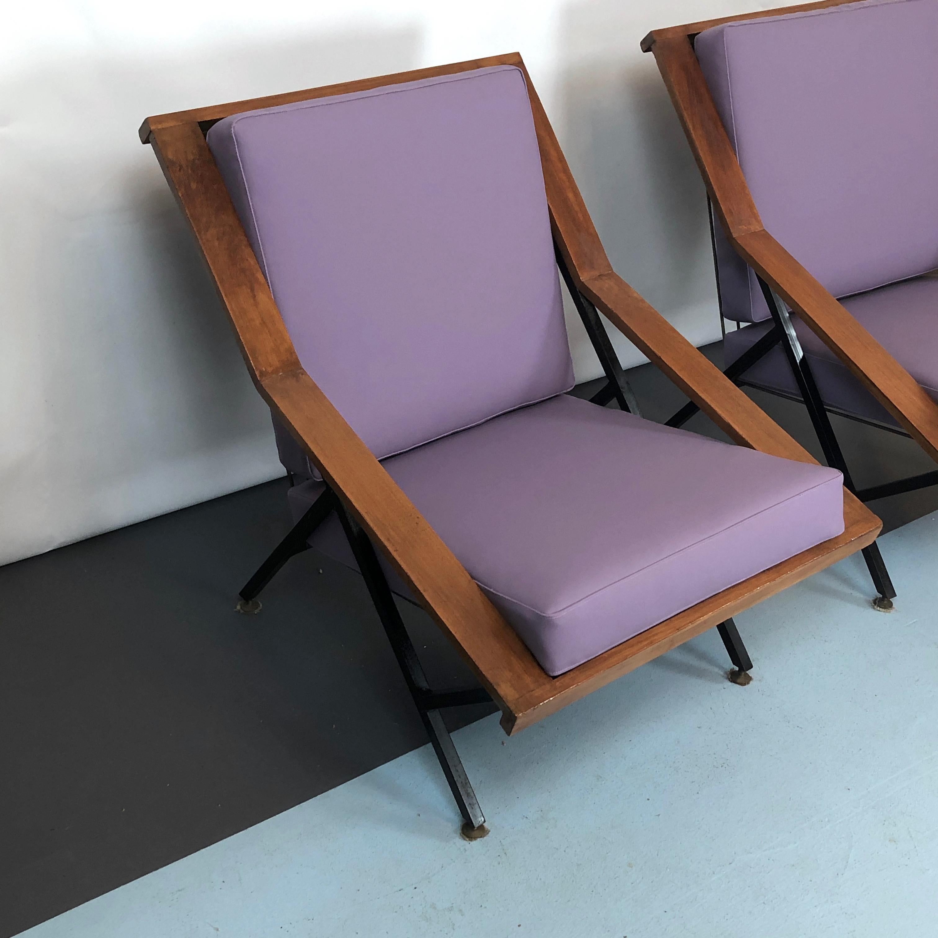 Mid-Century, Pair of Italian Wood and Metal Armchairs In Good Condition For Sale In Catania, CT