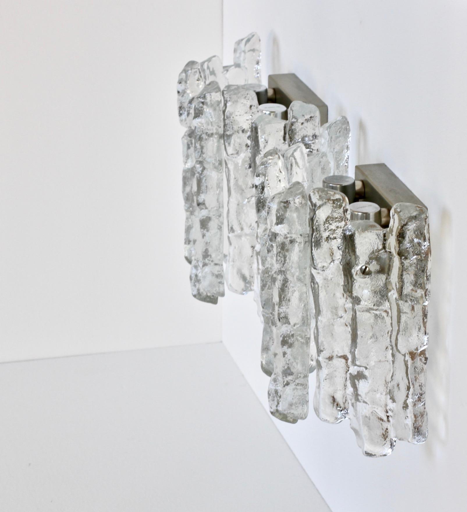 Mid-Century Pair of Kalmar 1960s Clear Glass Ice Crystal Wall Lights or Sconces 4