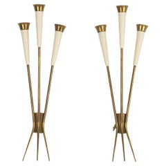 Vintage Mid-Century pair of large brass sconces attributable to Stilnovo. Italy 1950s