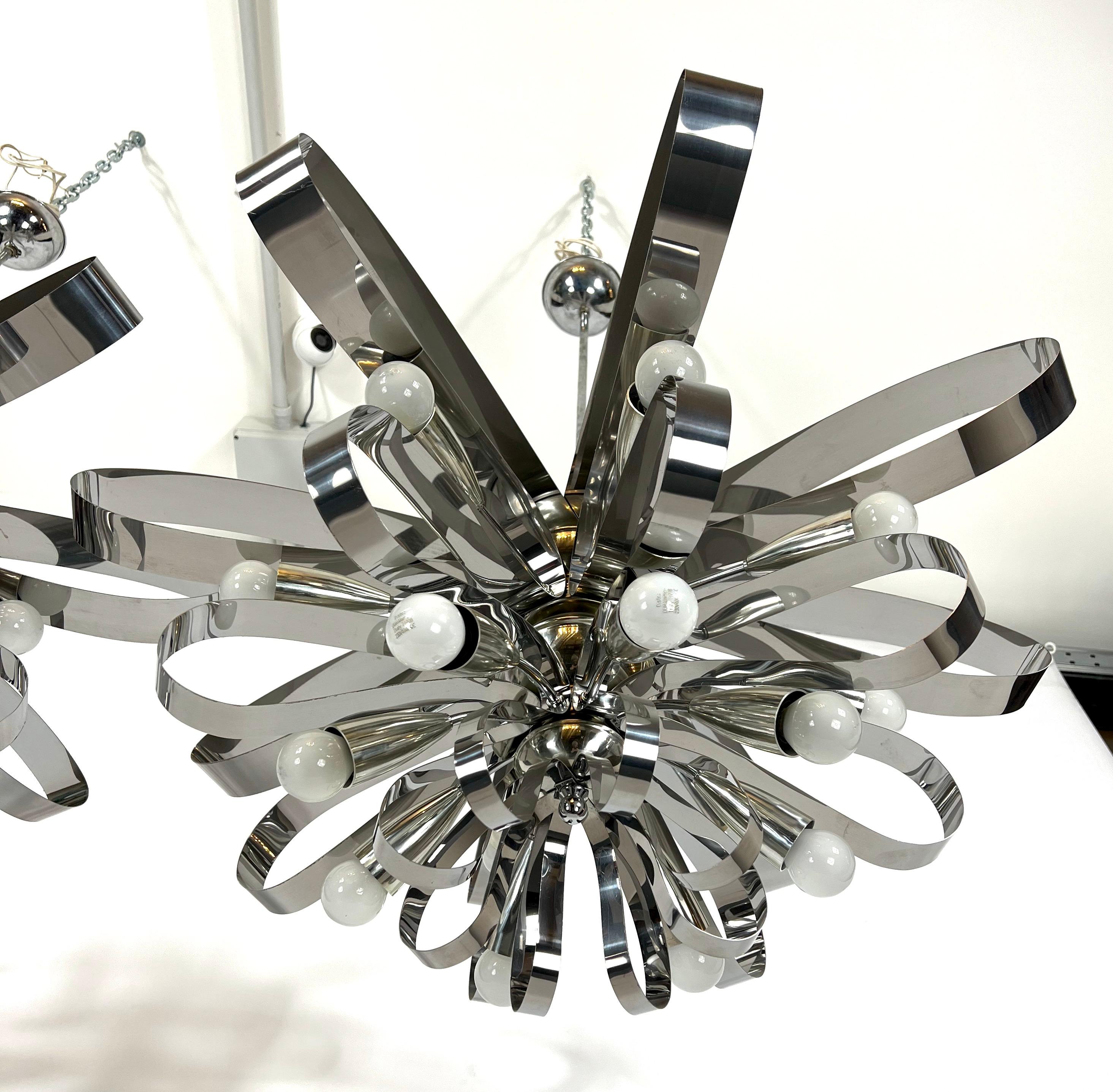 Mid-Century Pair of Large Italian Chrome Chandeliers from 70s For Sale 4