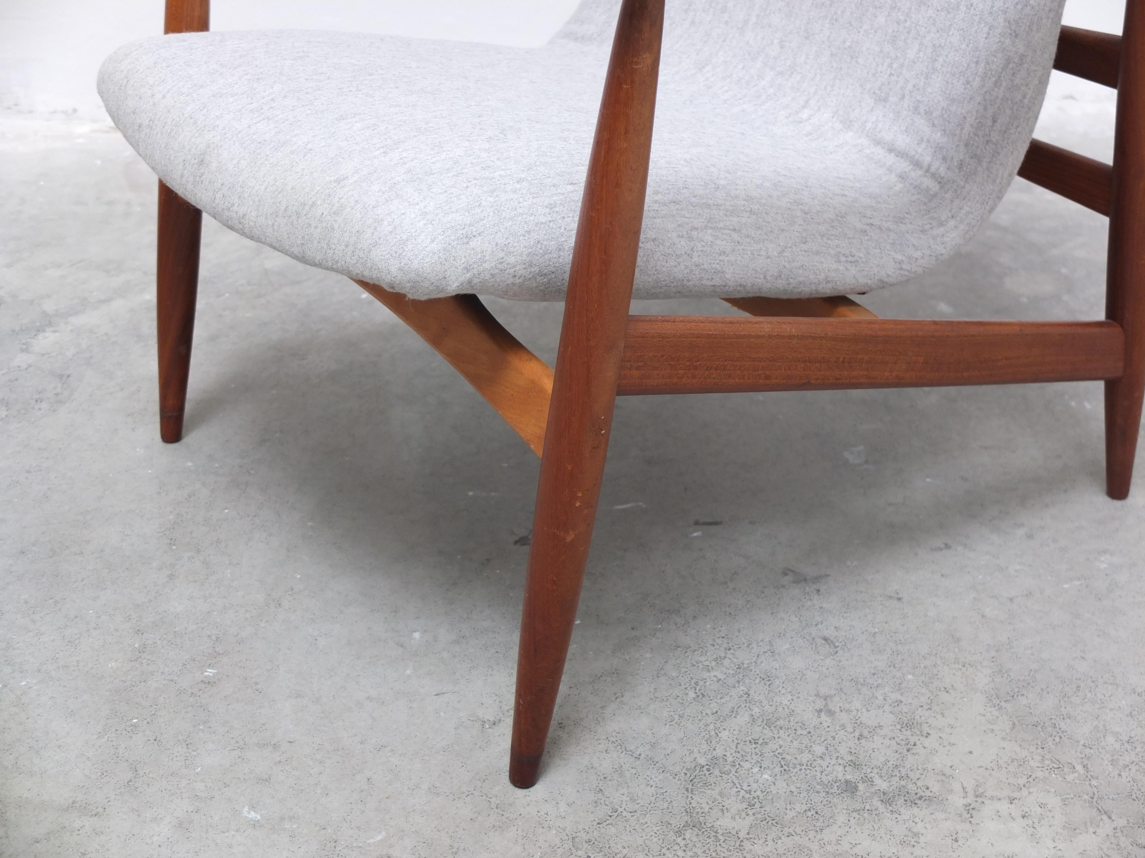 Midcentury Pair of Lounge Chairs by Louis Van Teeffelen for Wébé, 1960s 3