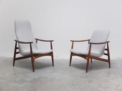 Midcentury Pair of Lounge Chairs by Louis Van Teeffelen for Wébé, 1960s