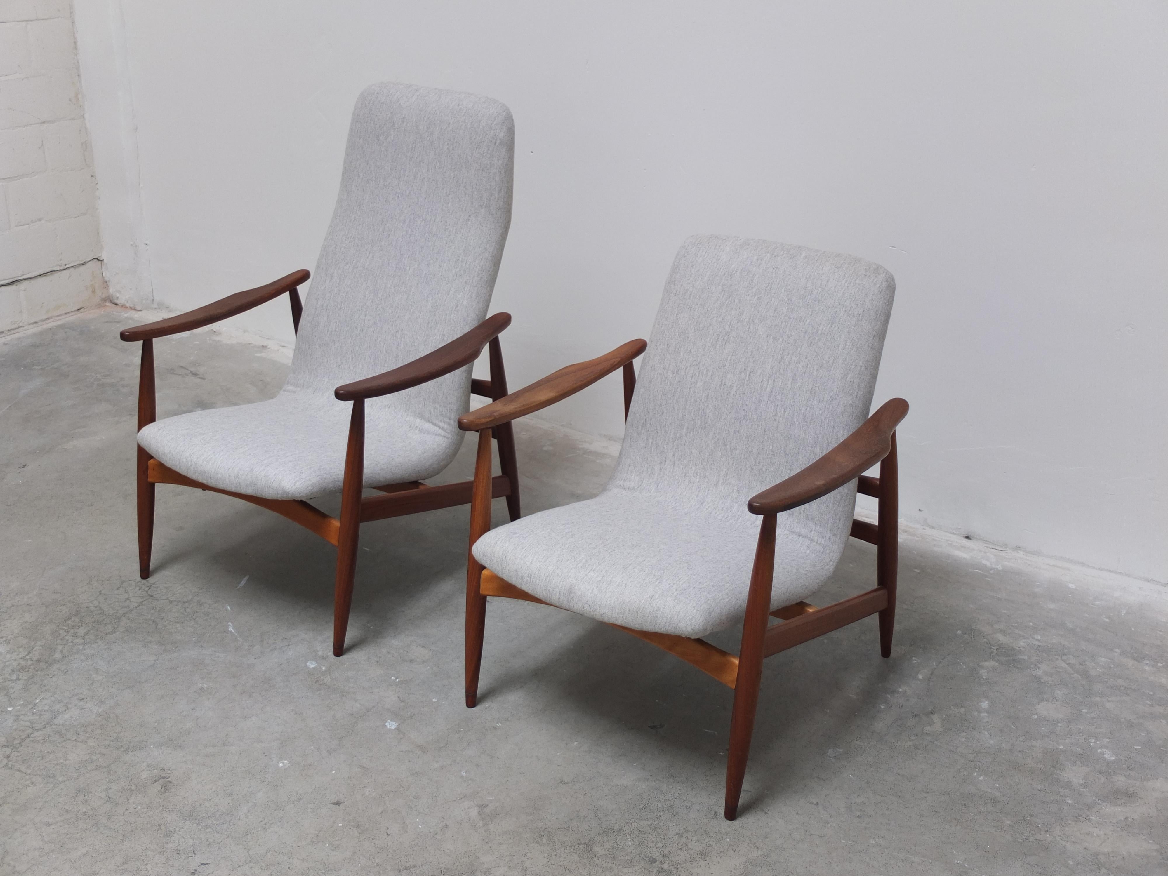 Dutch Midcentury Pair of Lounge Chairs by Louis Van Teeffelen for Wébé, 1960s