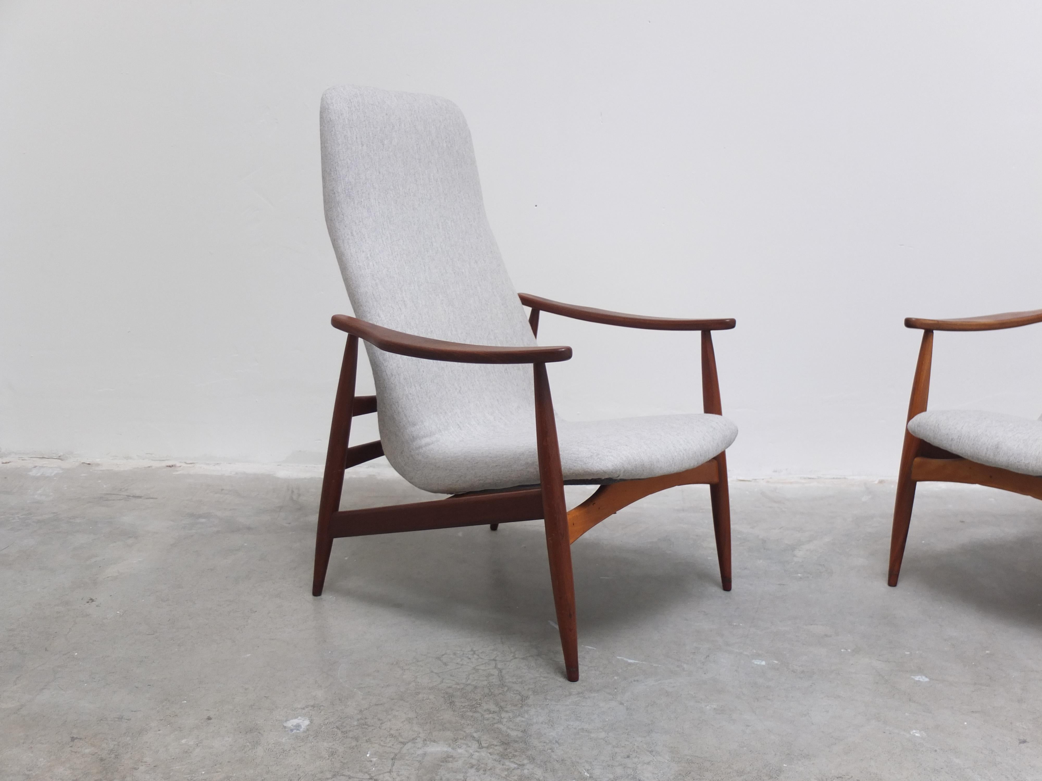 Midcentury Pair of Lounge Chairs by Louis Van Teeffelen for Wébé, 1960s 2