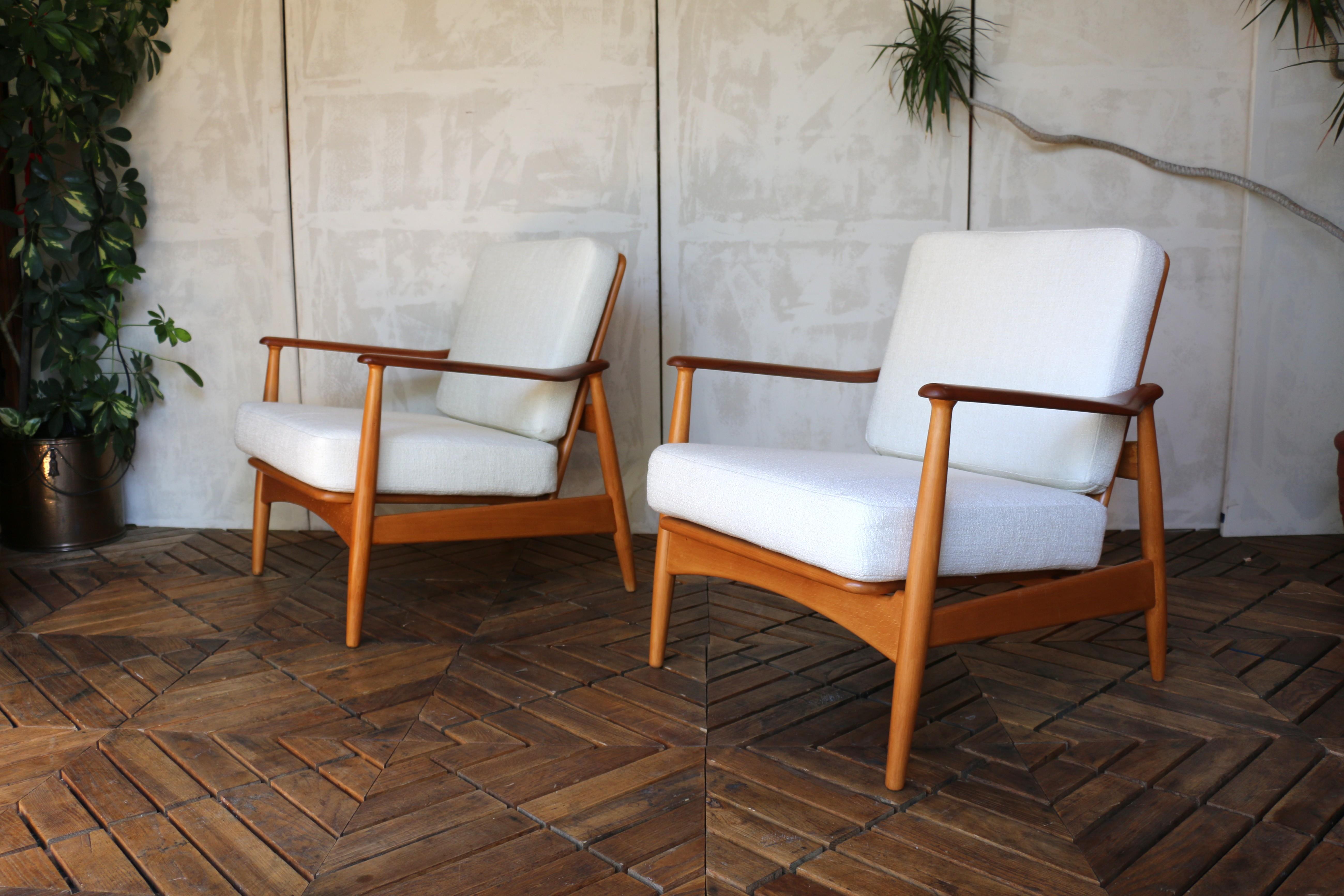 Danese Coppia di sedie da salotto di metà secolo in teak e beeche di Arne Vodder, Danimarca, anni '60 in vendita