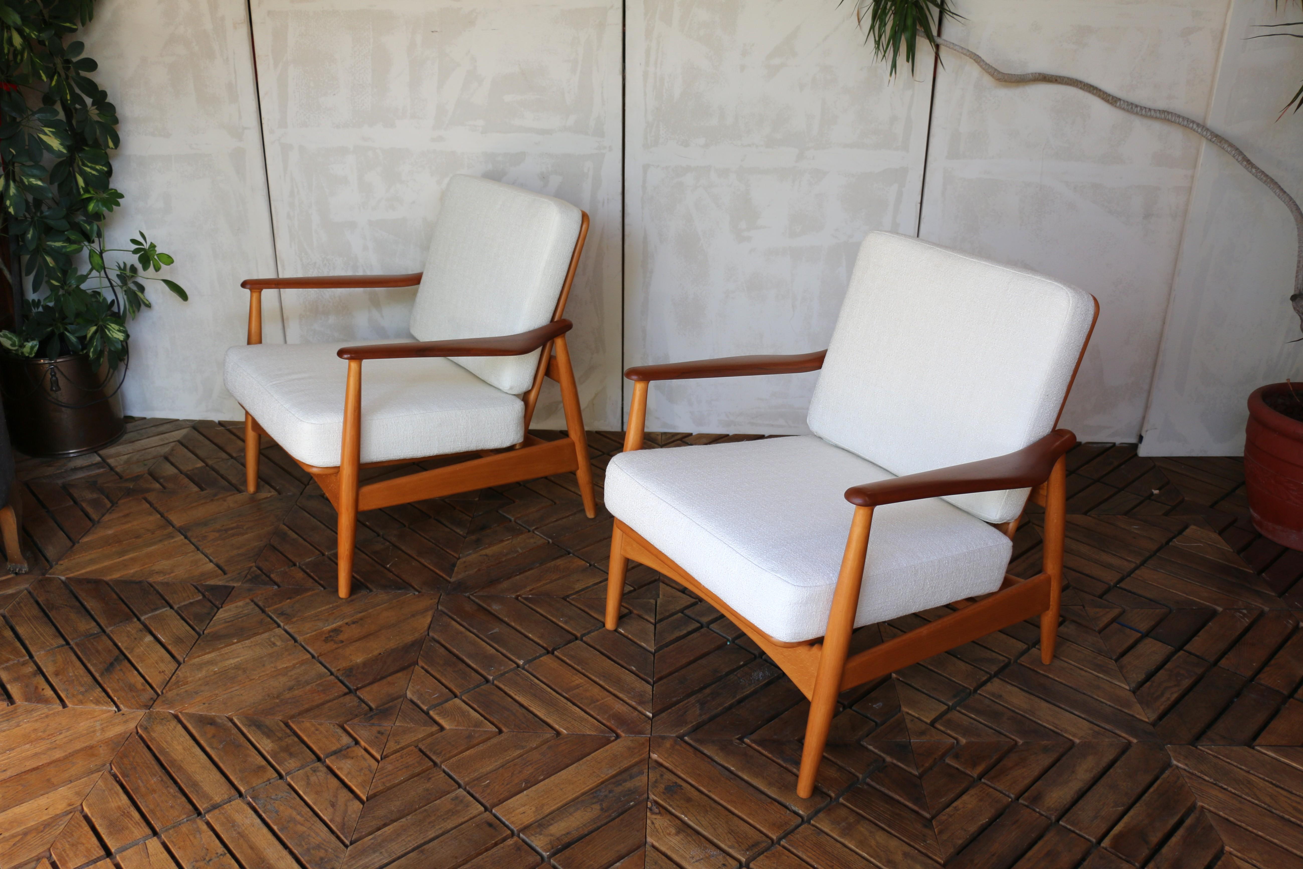 Coppia di sedie da salotto di metà secolo in teak e beeche di Arne Vodder, Danimarca, anni '60 In condizioni buone in vendita a North Hollywood, CA