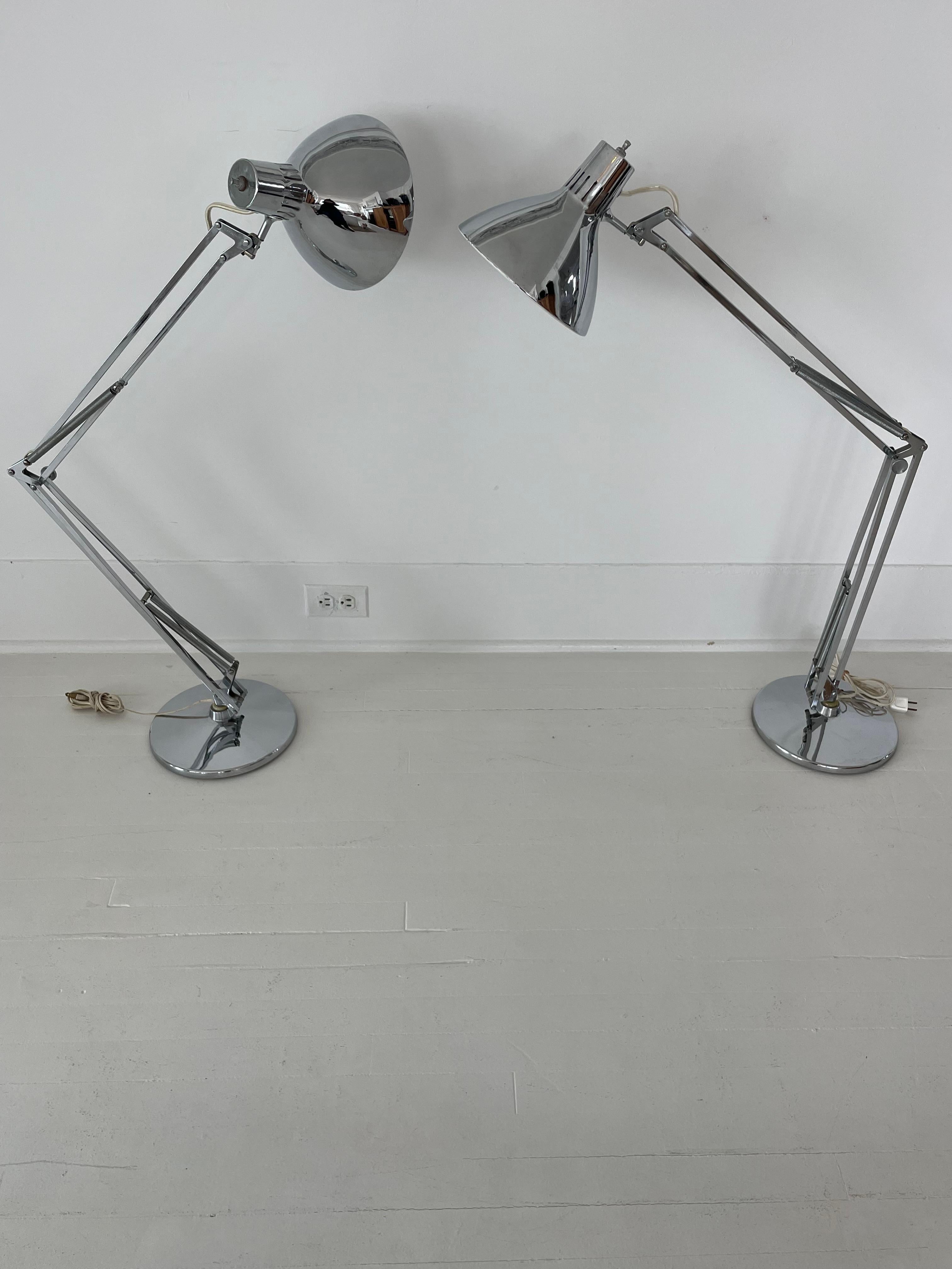 Paire de lampes de table Luxo en chrome du milieu du siècle dernier en vente 4