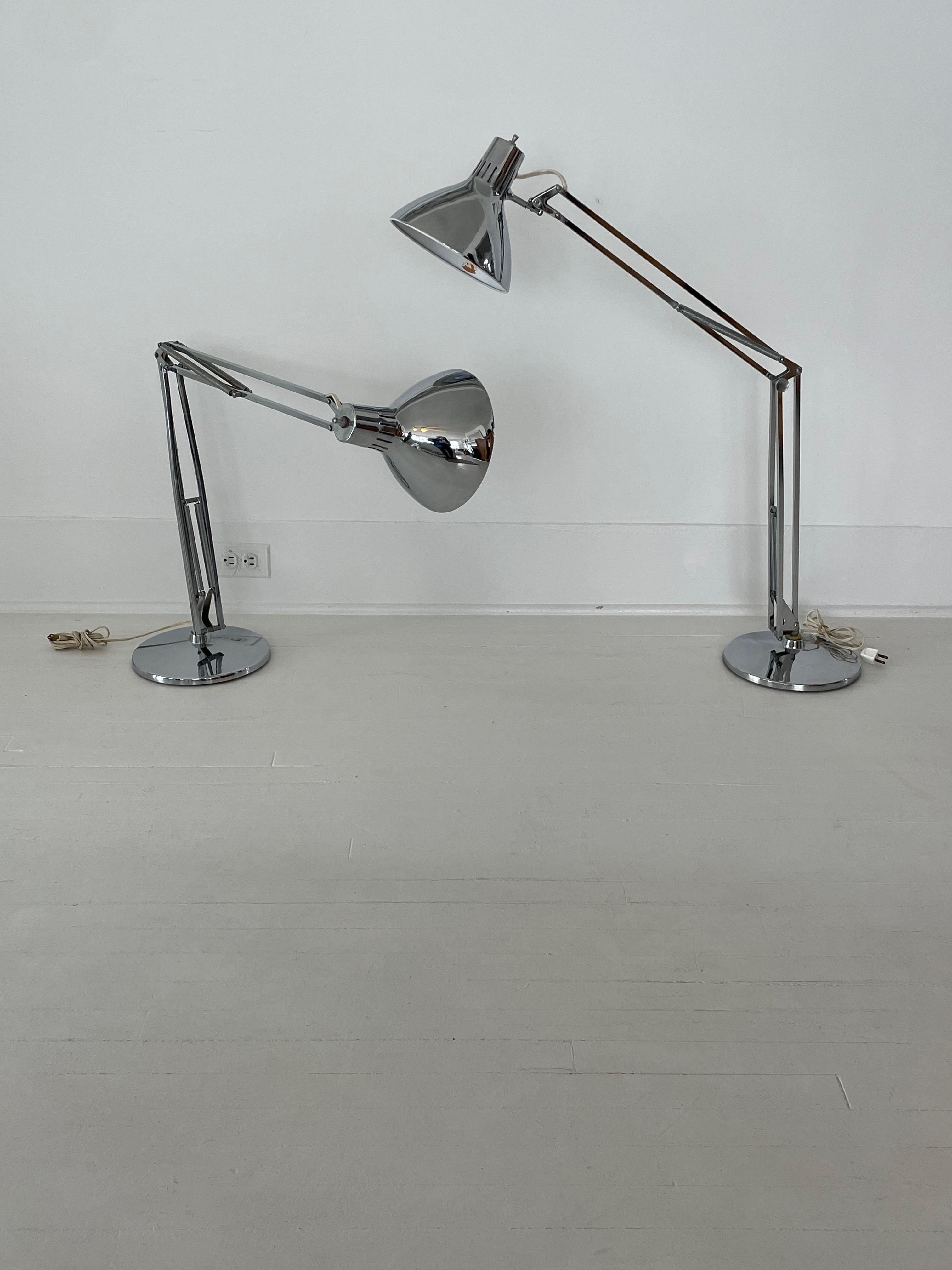 Paire de lampes de table Luxo en chrome du milieu du siècle dernier en vente 7