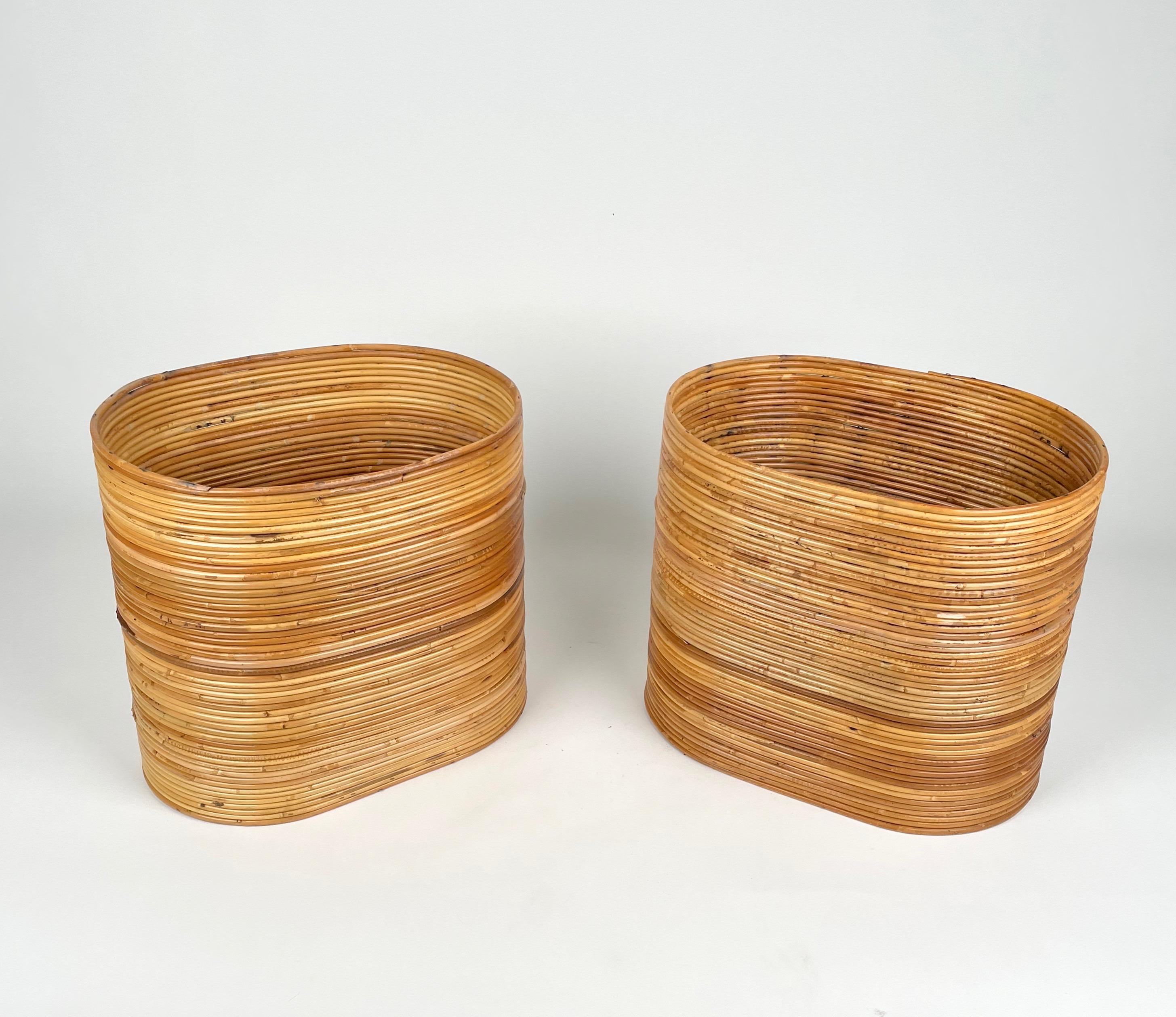 Mid-Century Pair of Rattan and Bamboo Oval Basket Plant Holder Vase, Italy 1960s For Sale 4
