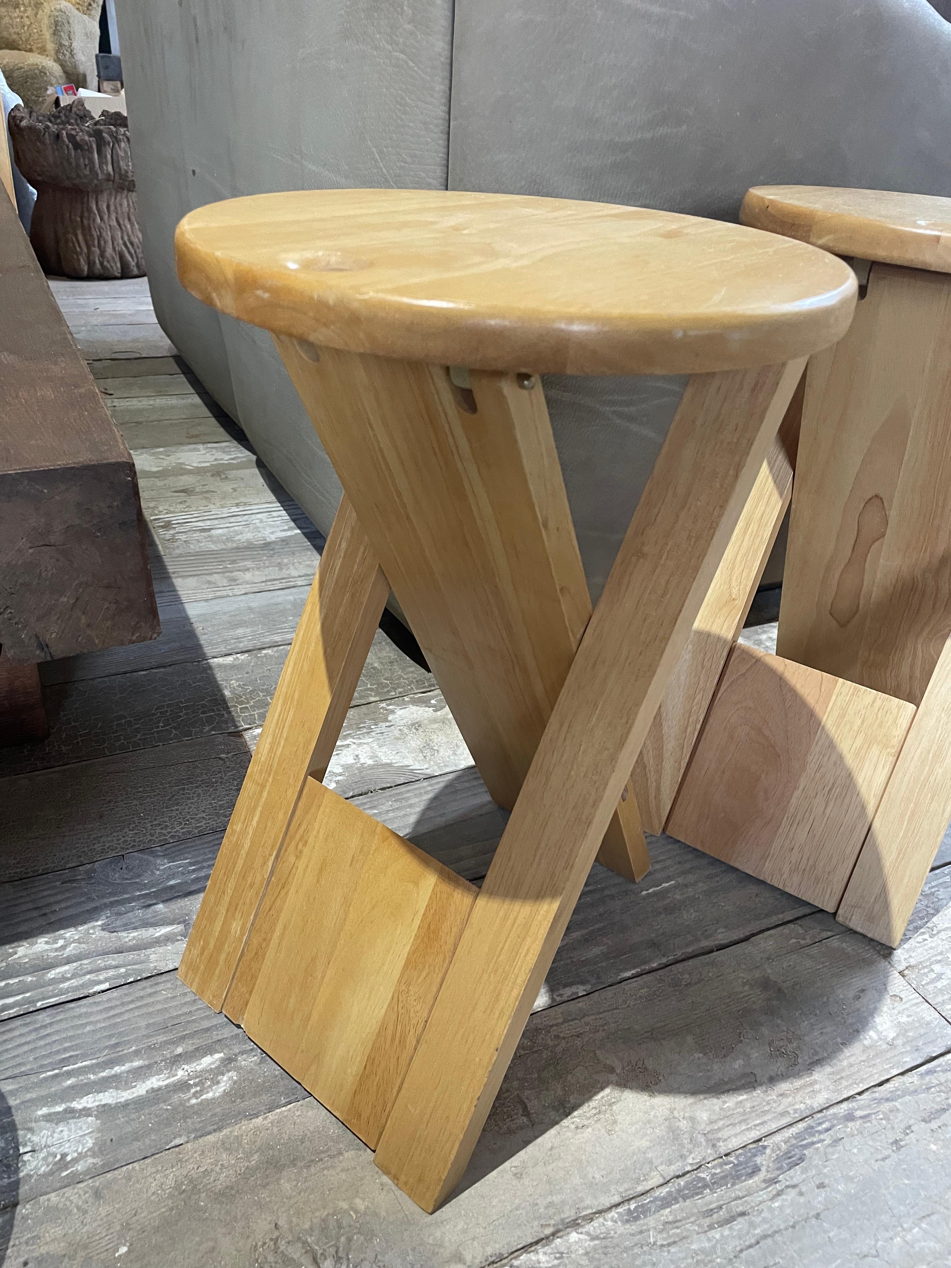 Wood Mid-Century Pair of Roger Tallon TS Folding Stools for Sentou, France 1970s For Sale
