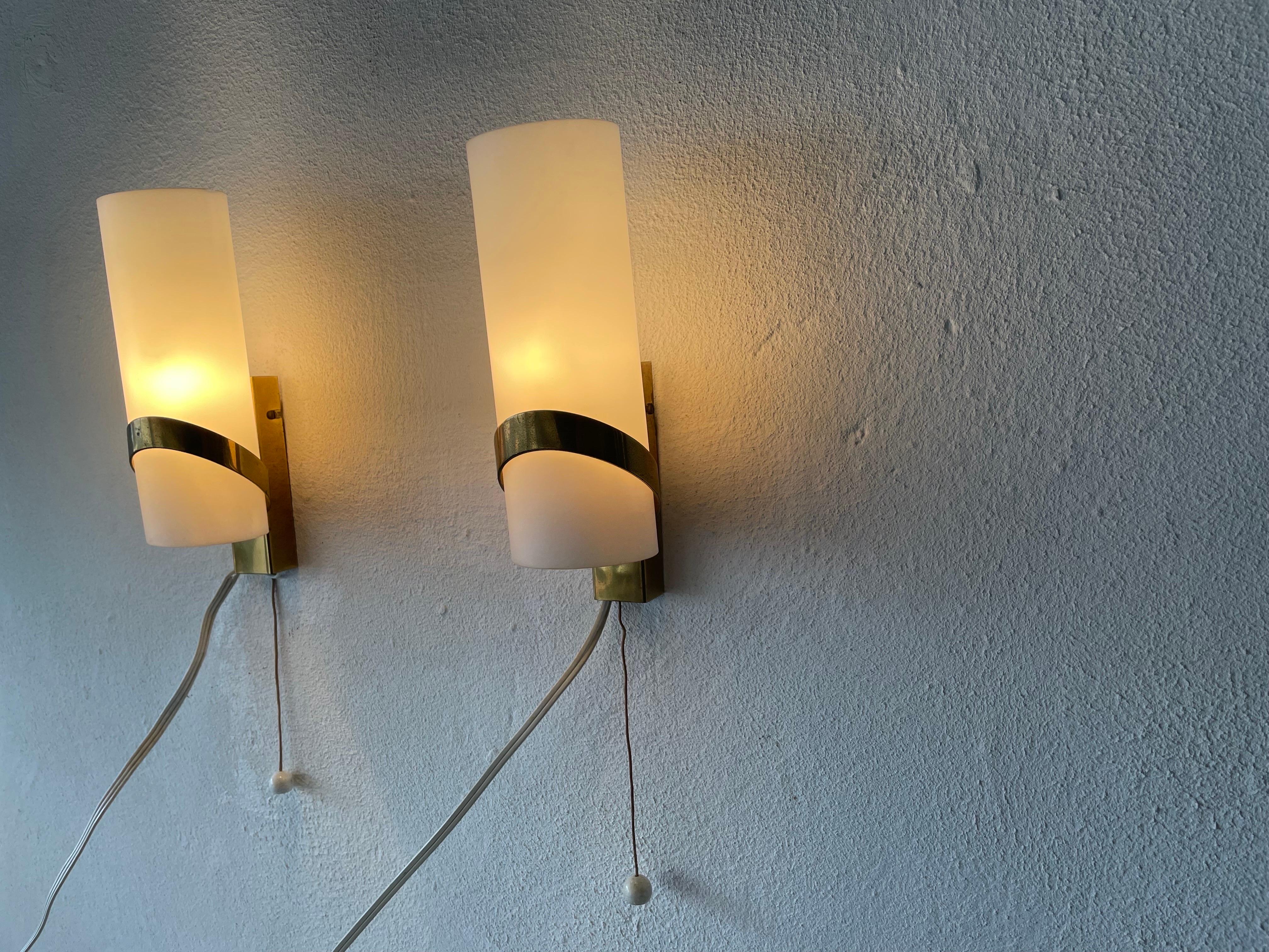 Mid-Century Pair of Sconces by Stilnovo, 1950s, Italy For Sale 3