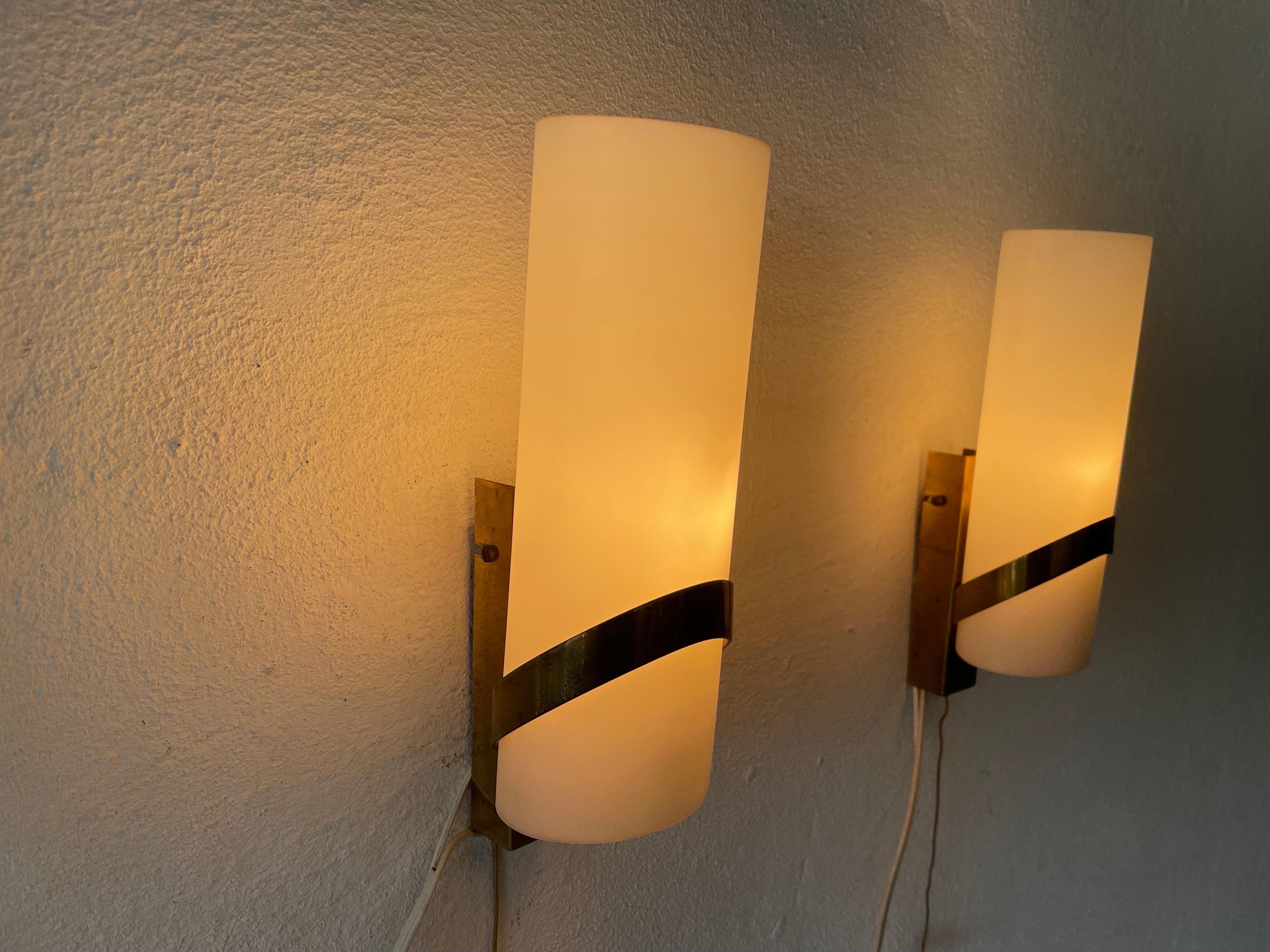 Mid-Century Pair of Sconces by Stilnovo, 1950s, Italy For Sale 9