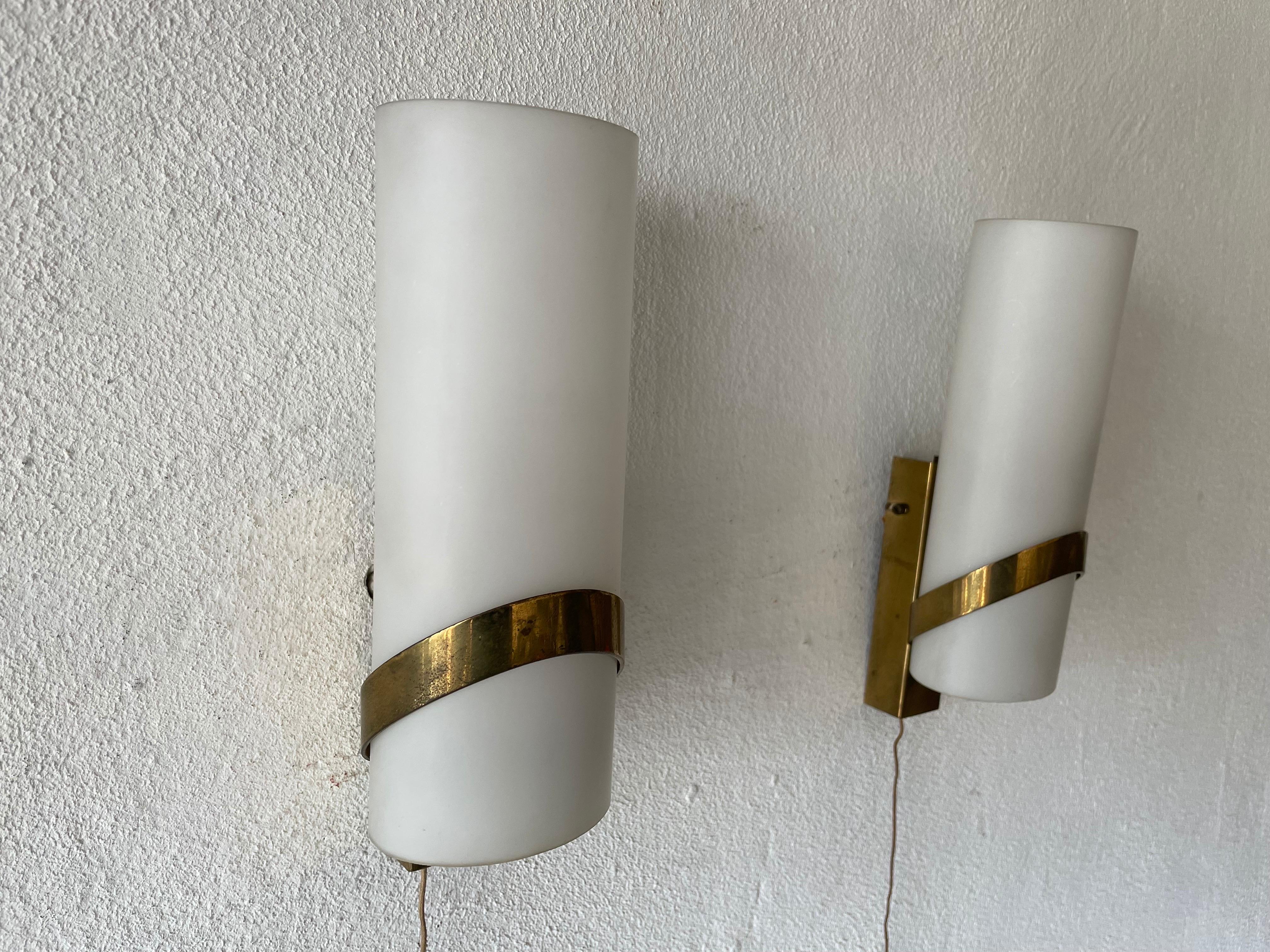 Mid-Century Pair of Sconces by Stilnovo, 1950s, Italy For Sale 1