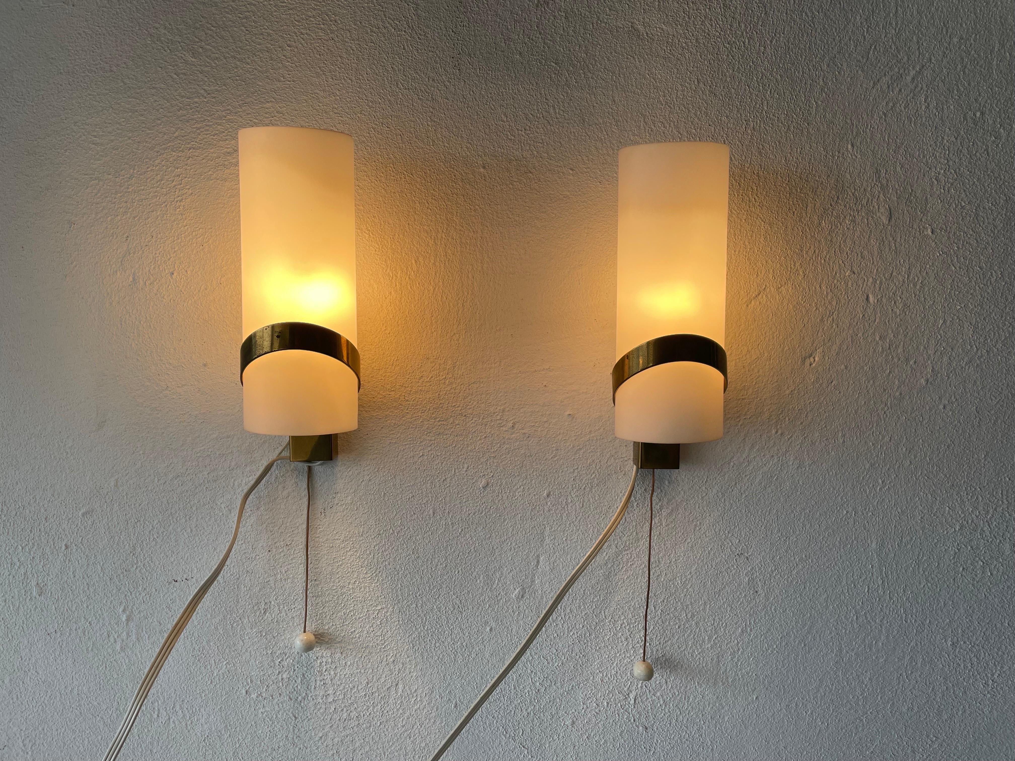 Mid-Century Pair of Sconces by Stilnovo, 1950s, Italy For Sale 2