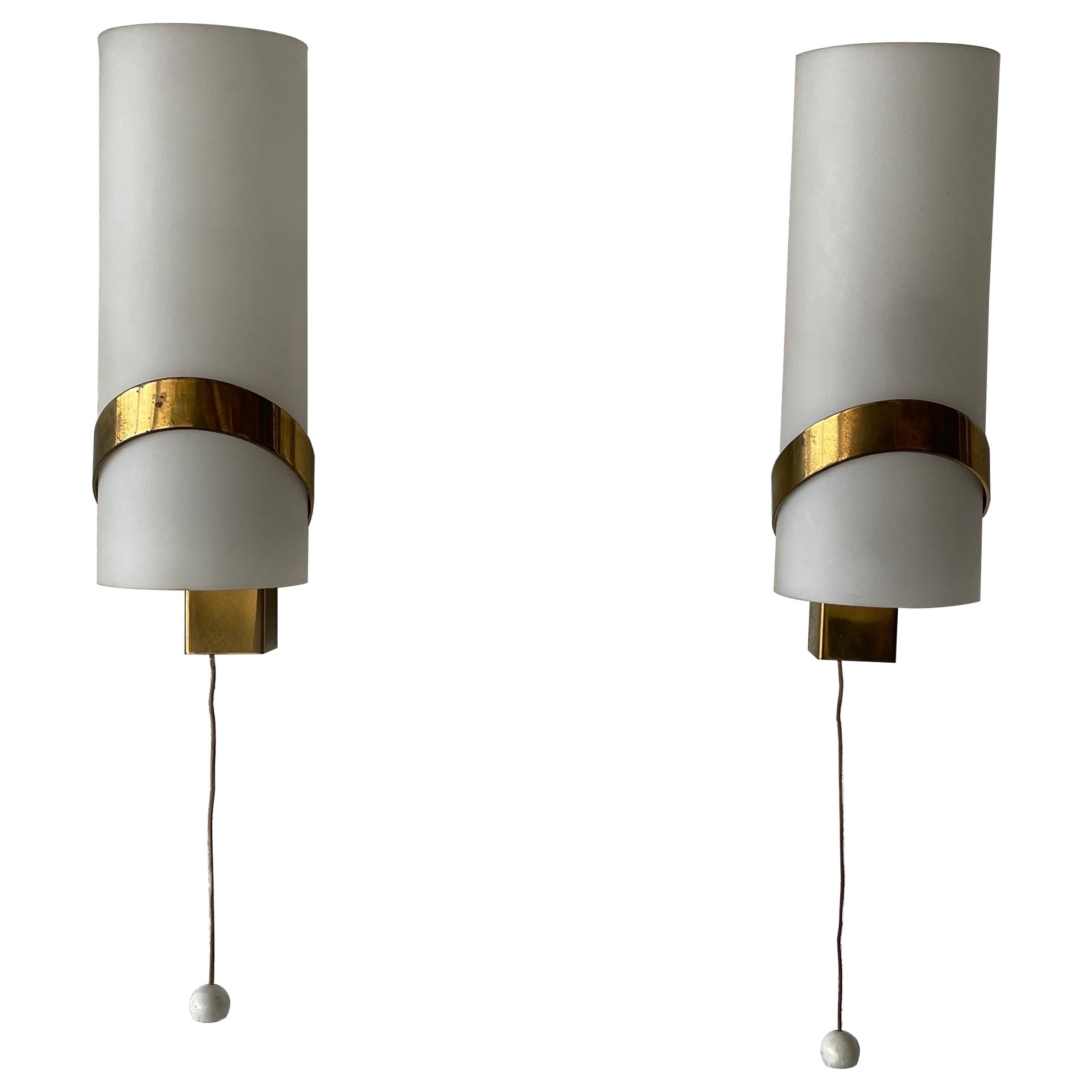 Paire d
appliques du milieu du siècle par Stilnovo, années 1950, Italie