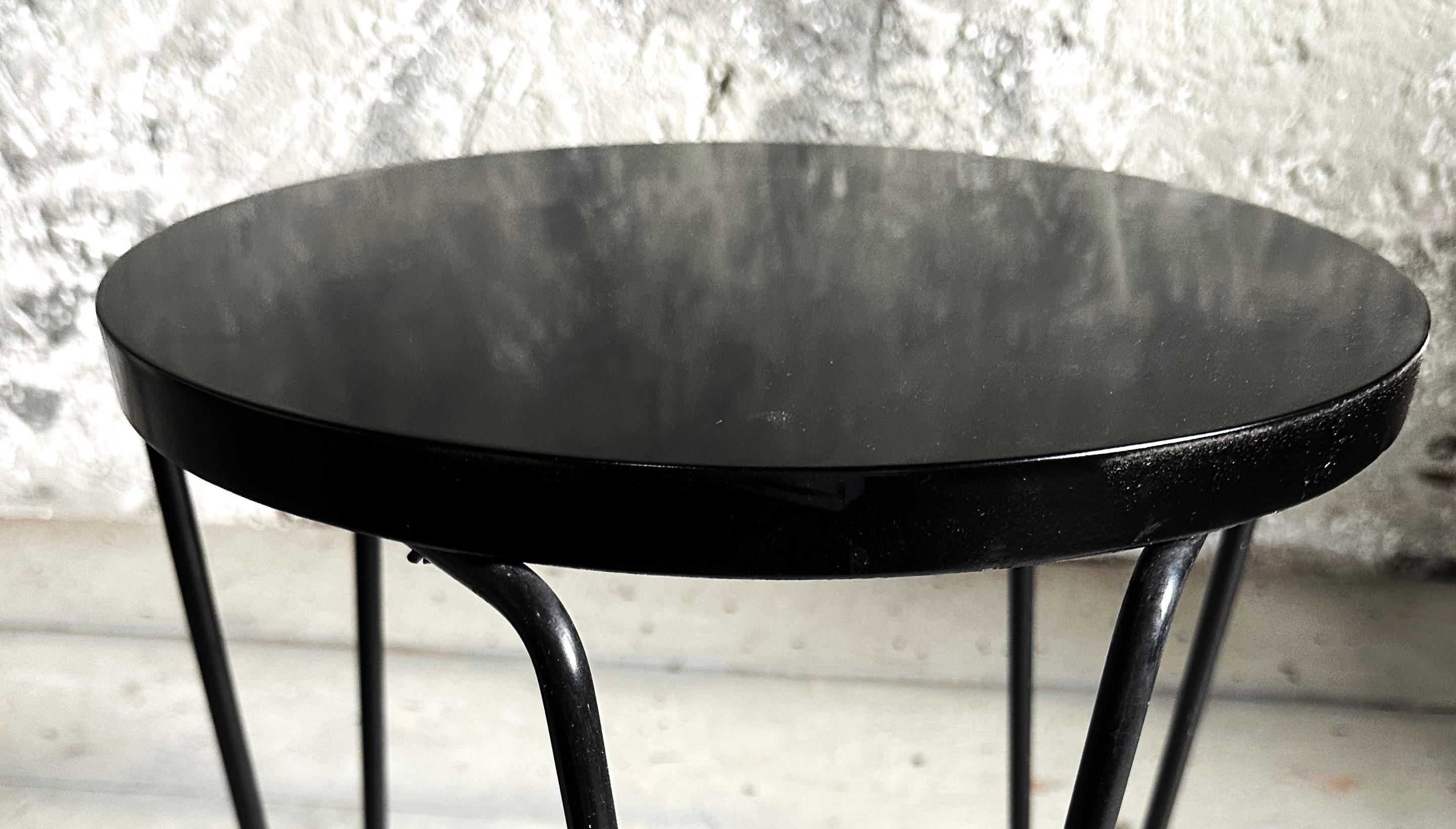 Paire de tabourets du milieu du siècle, modèle 75 de Florence Knoll, 1950 en vente 4