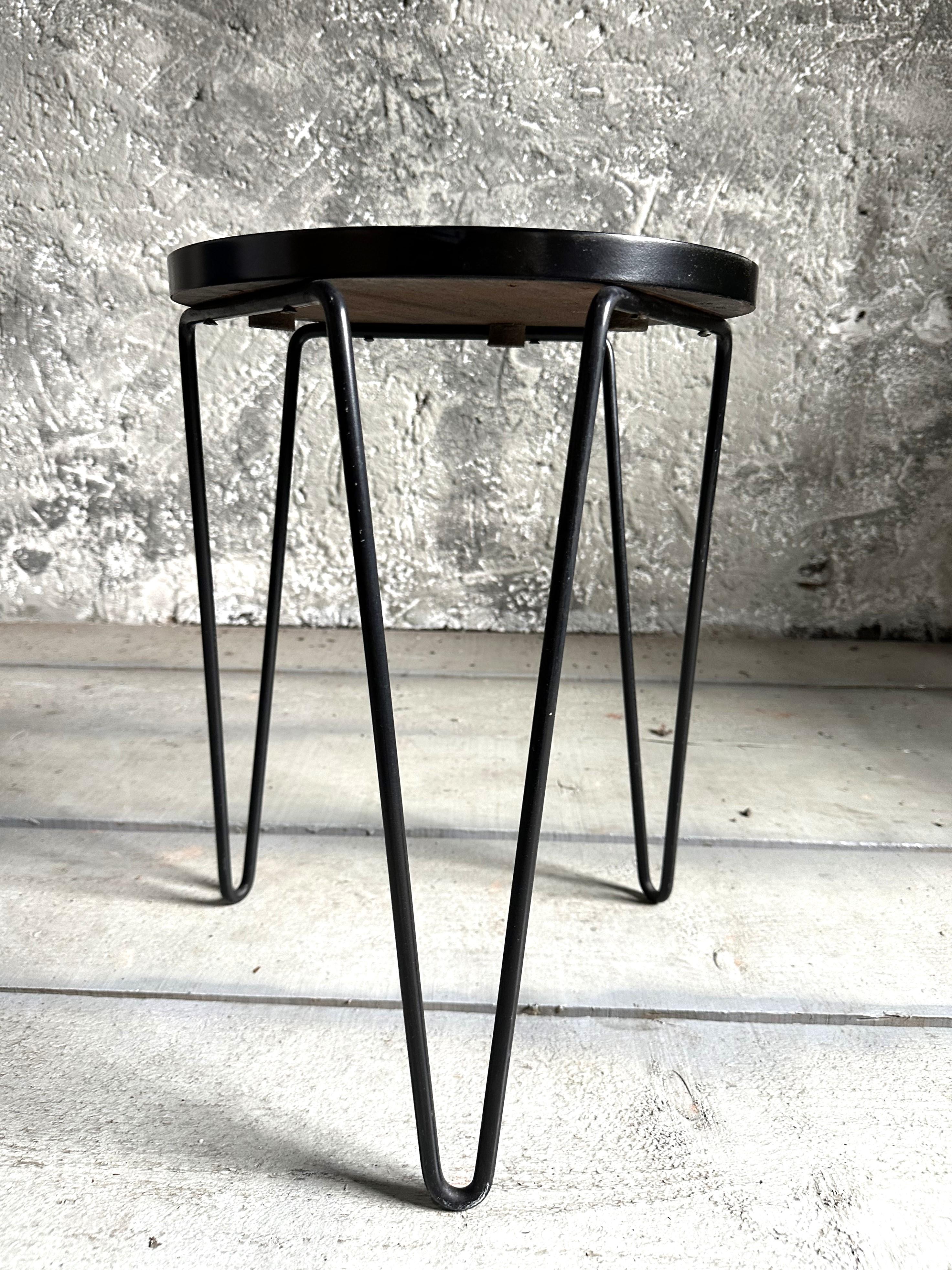 Paire de tabourets du milieu du siècle, modèle 75 de Florence Knoll, 1950 en vente 6