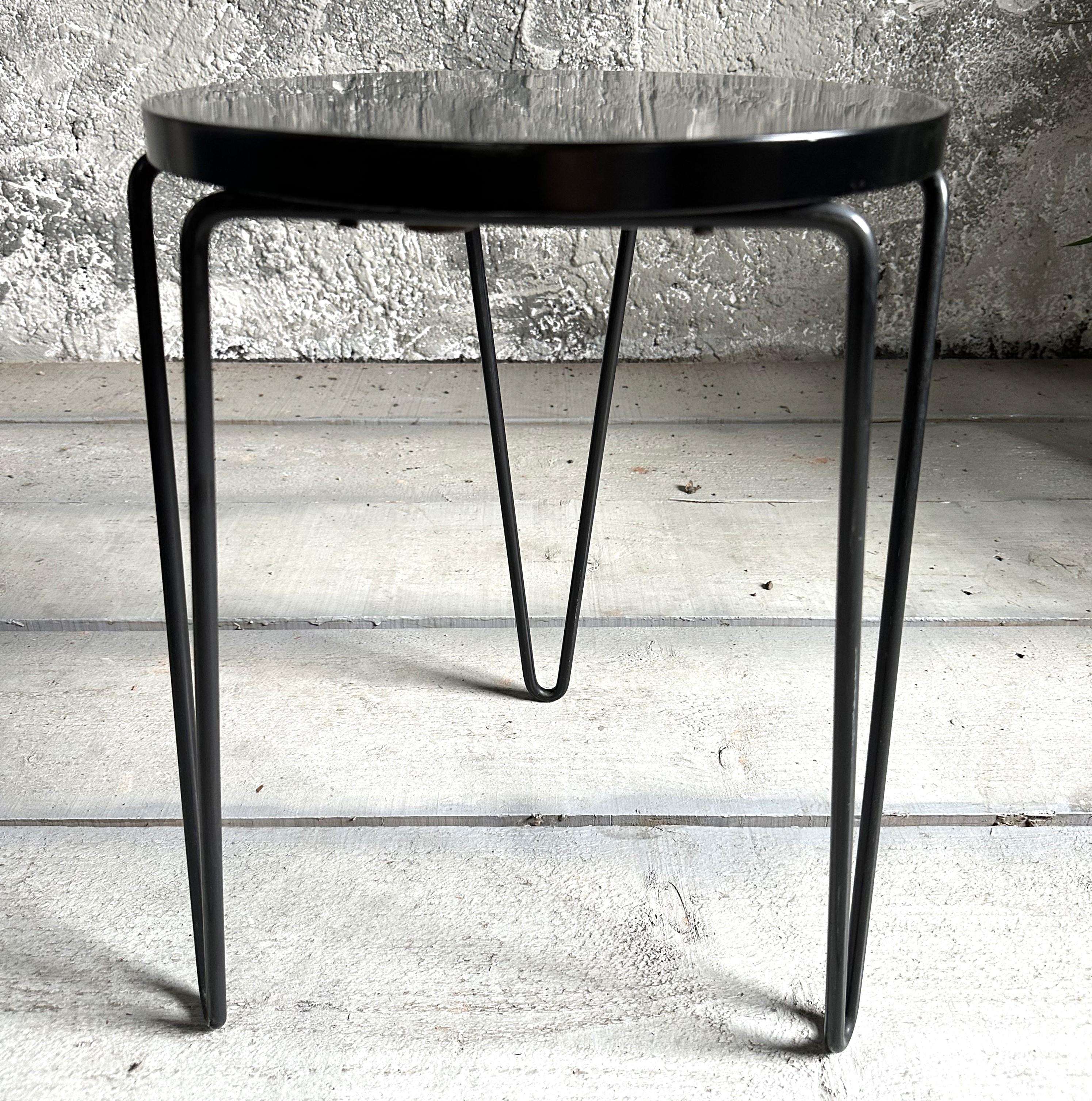 Paire de tabourets du milieu du siècle, modèle 75 de Florence Knoll, 1950 en vente 10