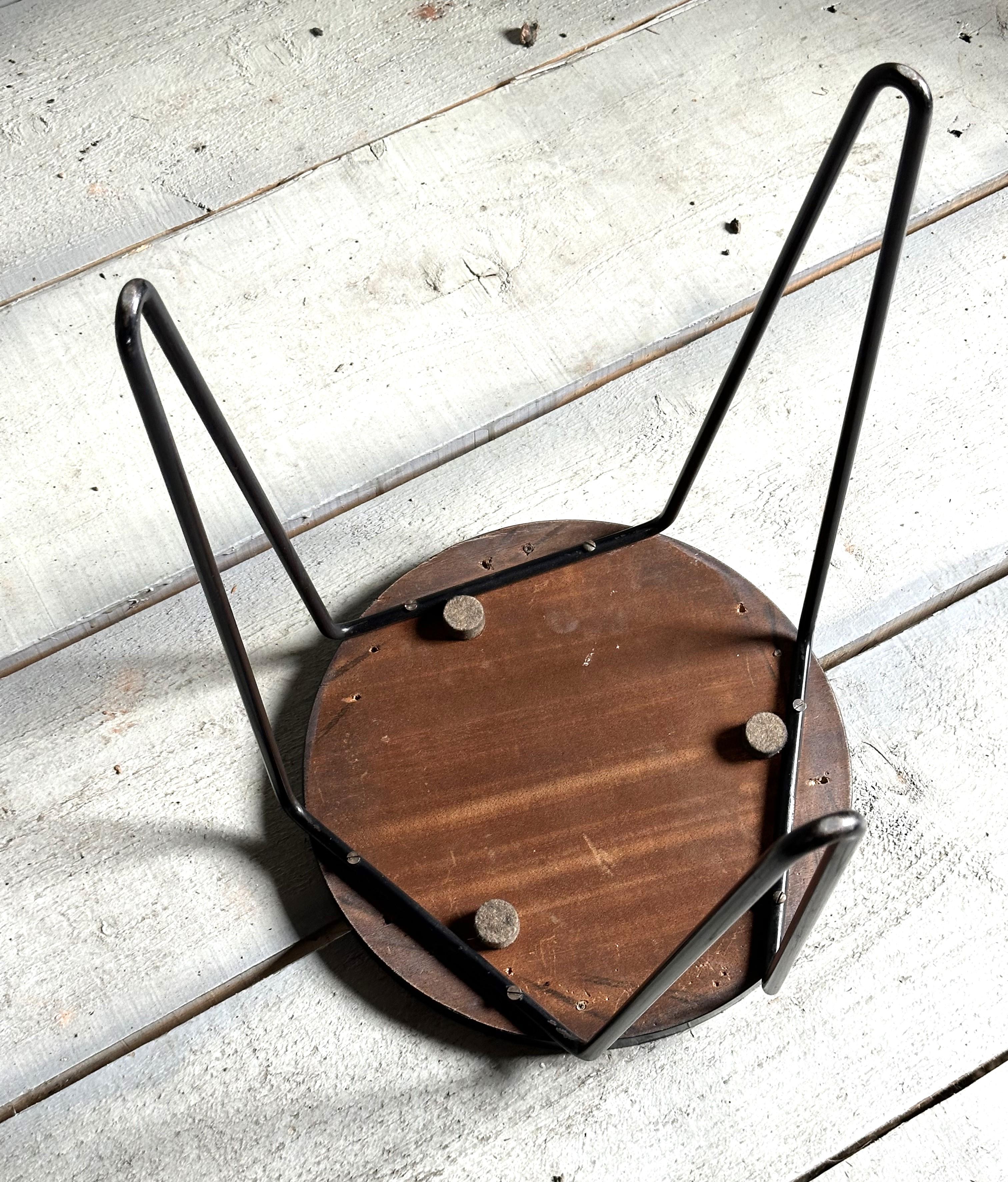 Paire de tabourets du milieu du siècle, modèle 75 de Florence Knoll, 1950 en vente 13