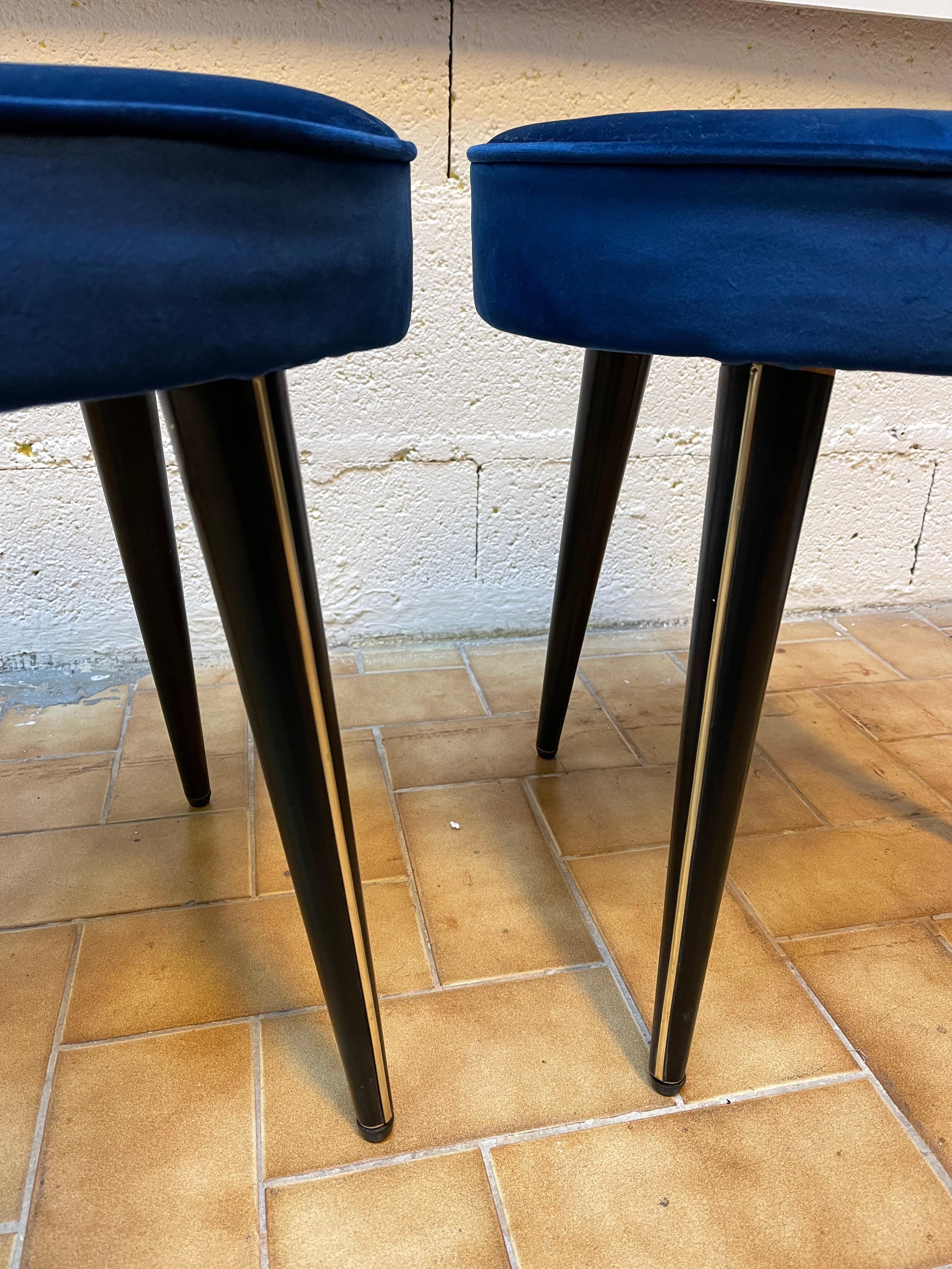 Italian Mid-Century Pair of Stools Wood Brass Velvet by Umberto Mascagni, Italy, 1960s