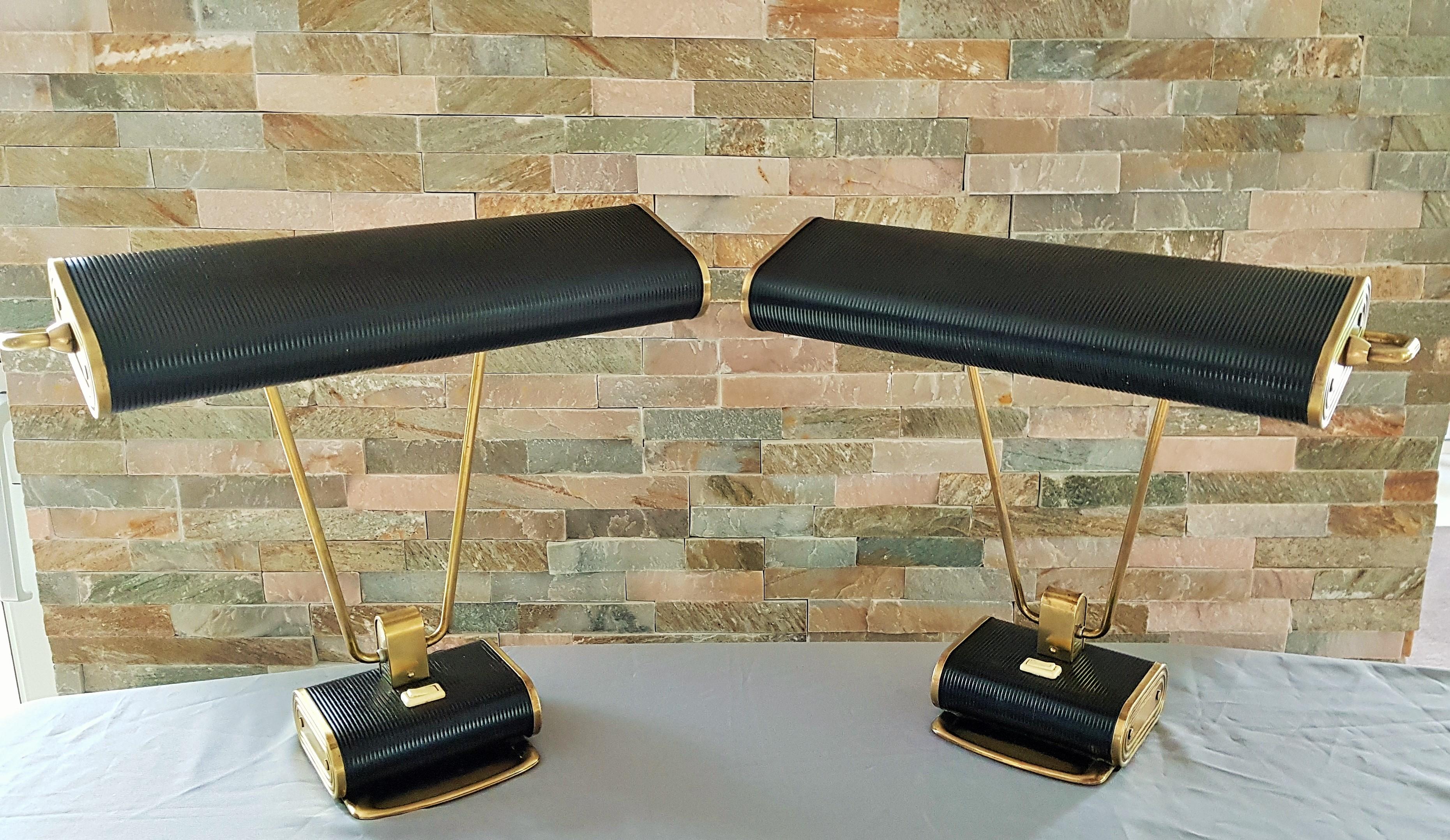 Mid-Century Pair of Table Lamps by Eileen Gray for Jumo, France 1940 13