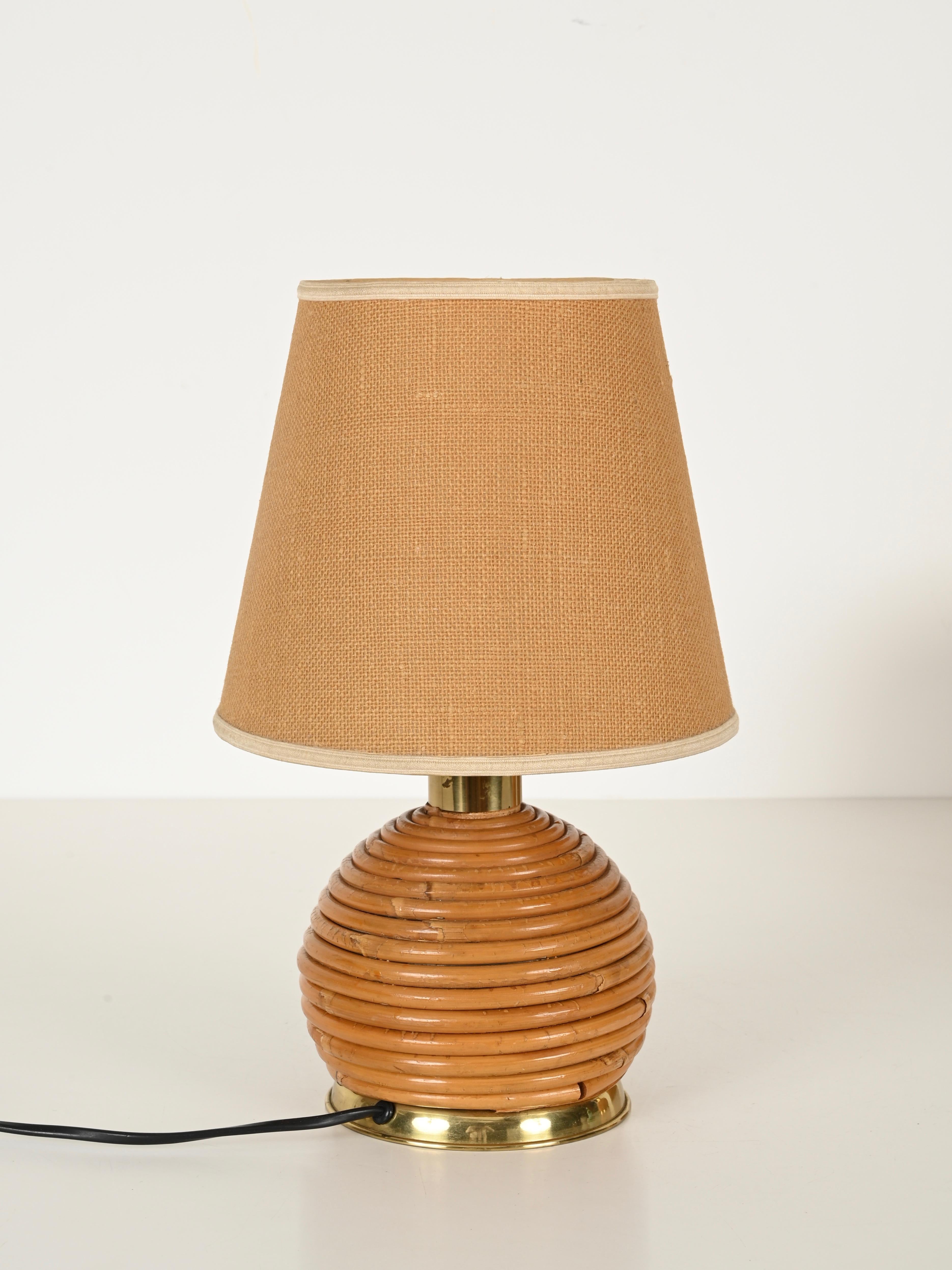 Mid-Century Tischlampenpaar aus Rattan und Messing von Vivai del Sud, Italien 1970 im Angebot 3