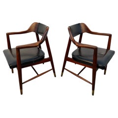 Mid-Century Pair of Tapered Leg Dining Chairs by Paoli