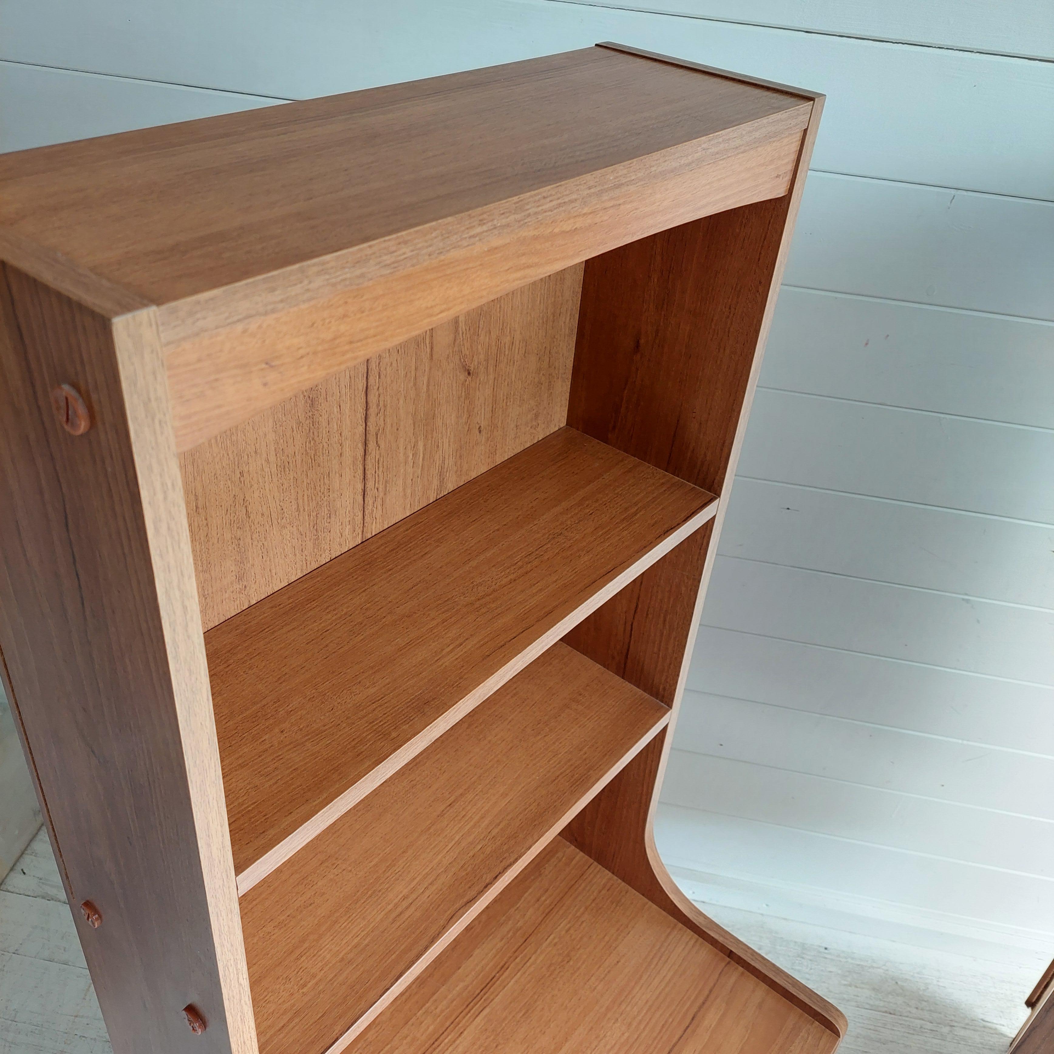 Mid Century Pair of Teak effect Bedside Tables shelving units by Schreiber, 70s 6