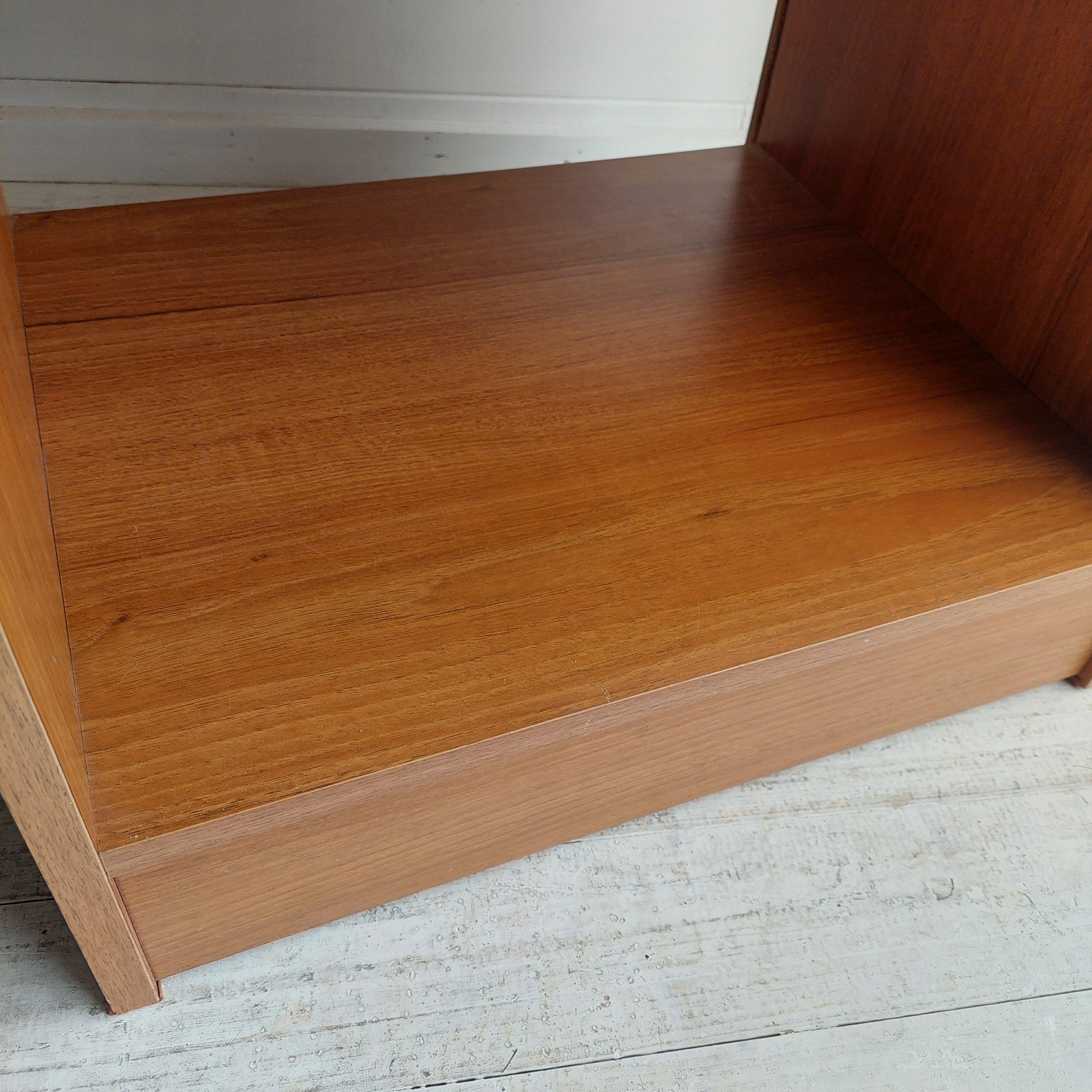 Mid Century Pair of Teak effect Bedside Tables shelving units by Schreiber, 70s 10