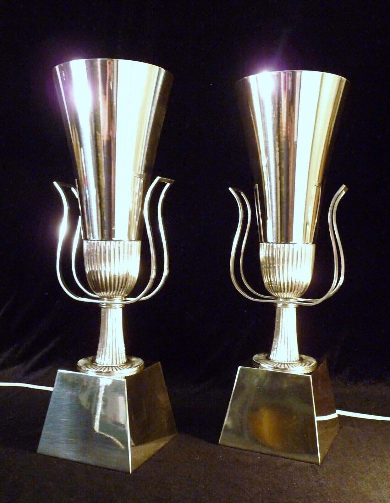 Midcentury Pair of Tommi Parzinger Lightolier Silver Plated Torchiere Lamps For Sale 4