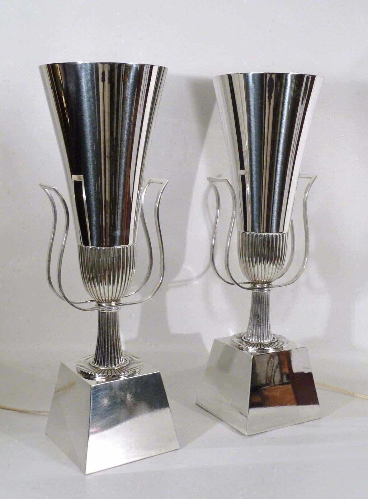 American Midcentury Pair of Tommi Parzinger Lightolier Silver Plated Torchiere Lamps For Sale