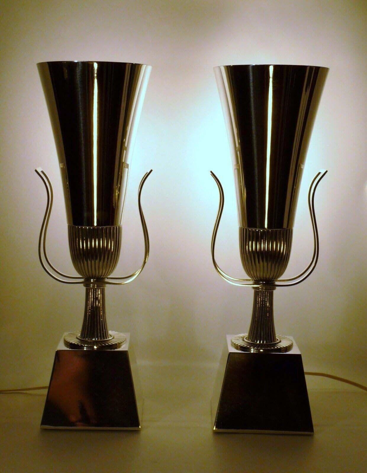 Midcentury Pair of Tommi Parzinger Lightolier Silver Plated Torchiere Lamps In Good Condition For Sale In Keego Harbor, MI