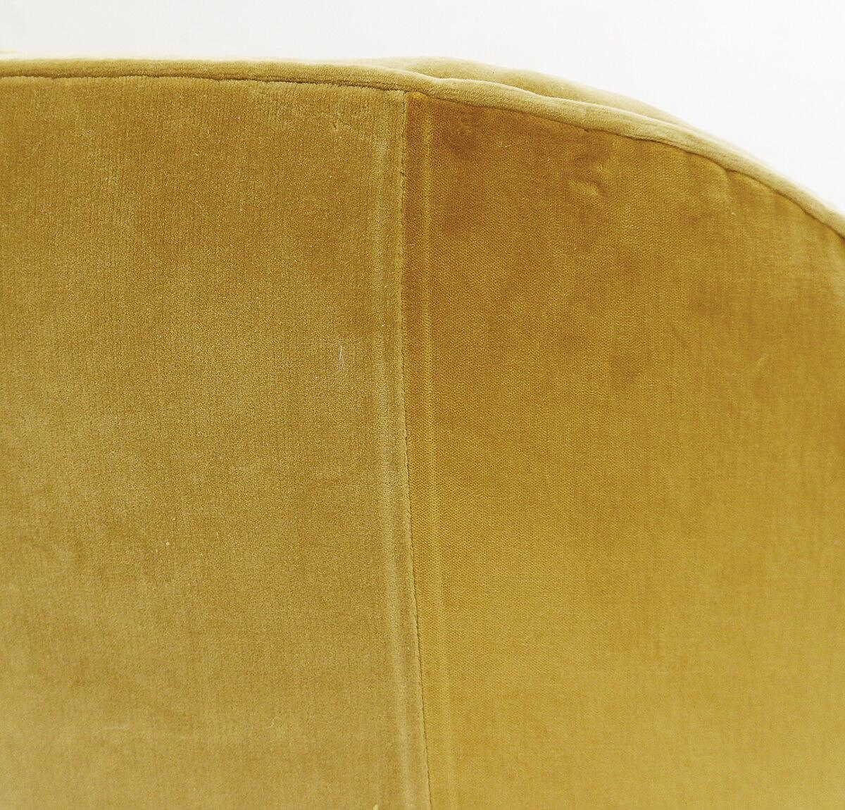 Midcentury Pair of Velvet Armchairs in the Style of Gio Ponti For Sale 3