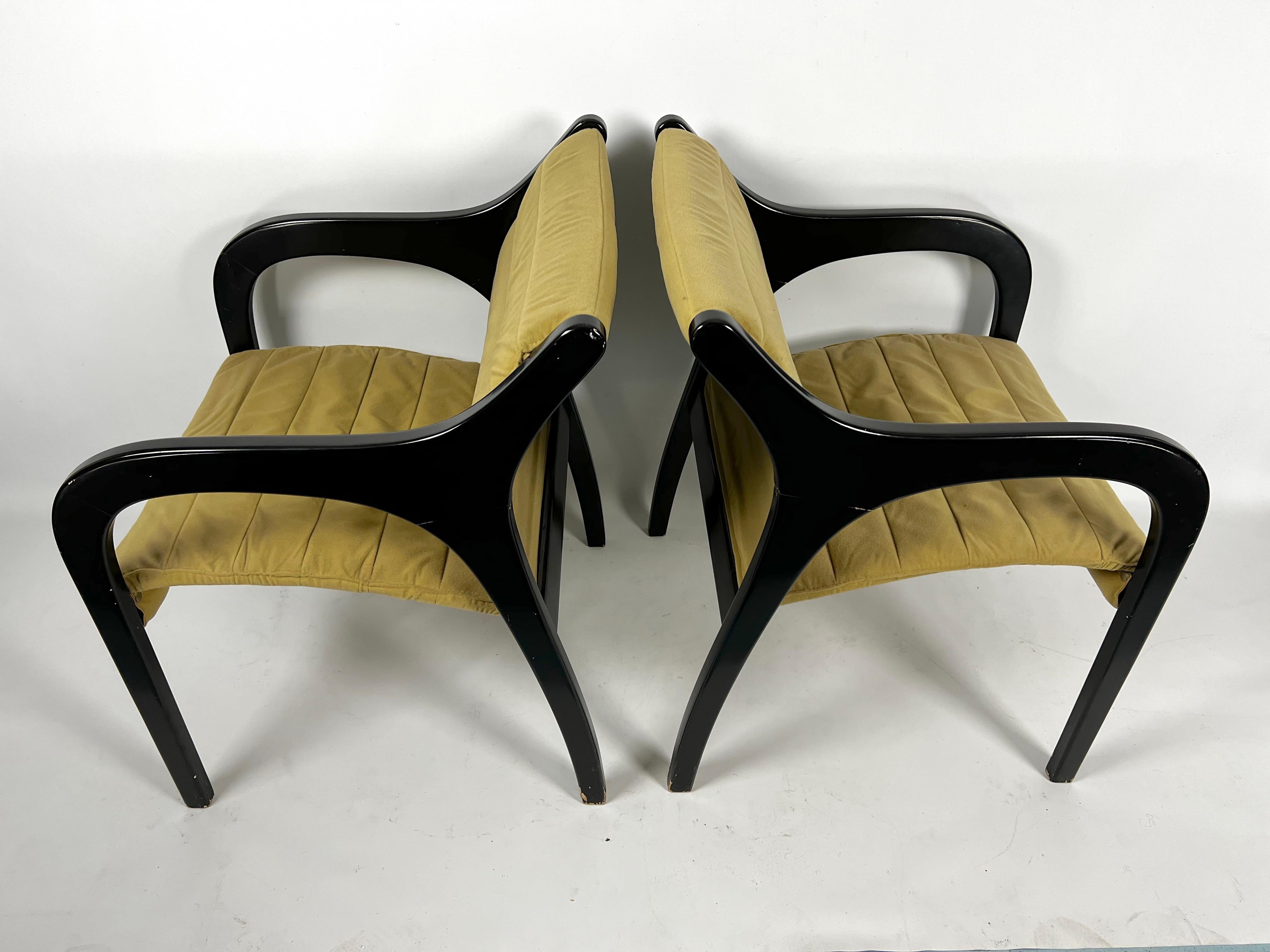 Fabric Mid-Century pair of Vivalda lounge chairs by Claudio Salocchi for Sormani. 1960s For Sale
