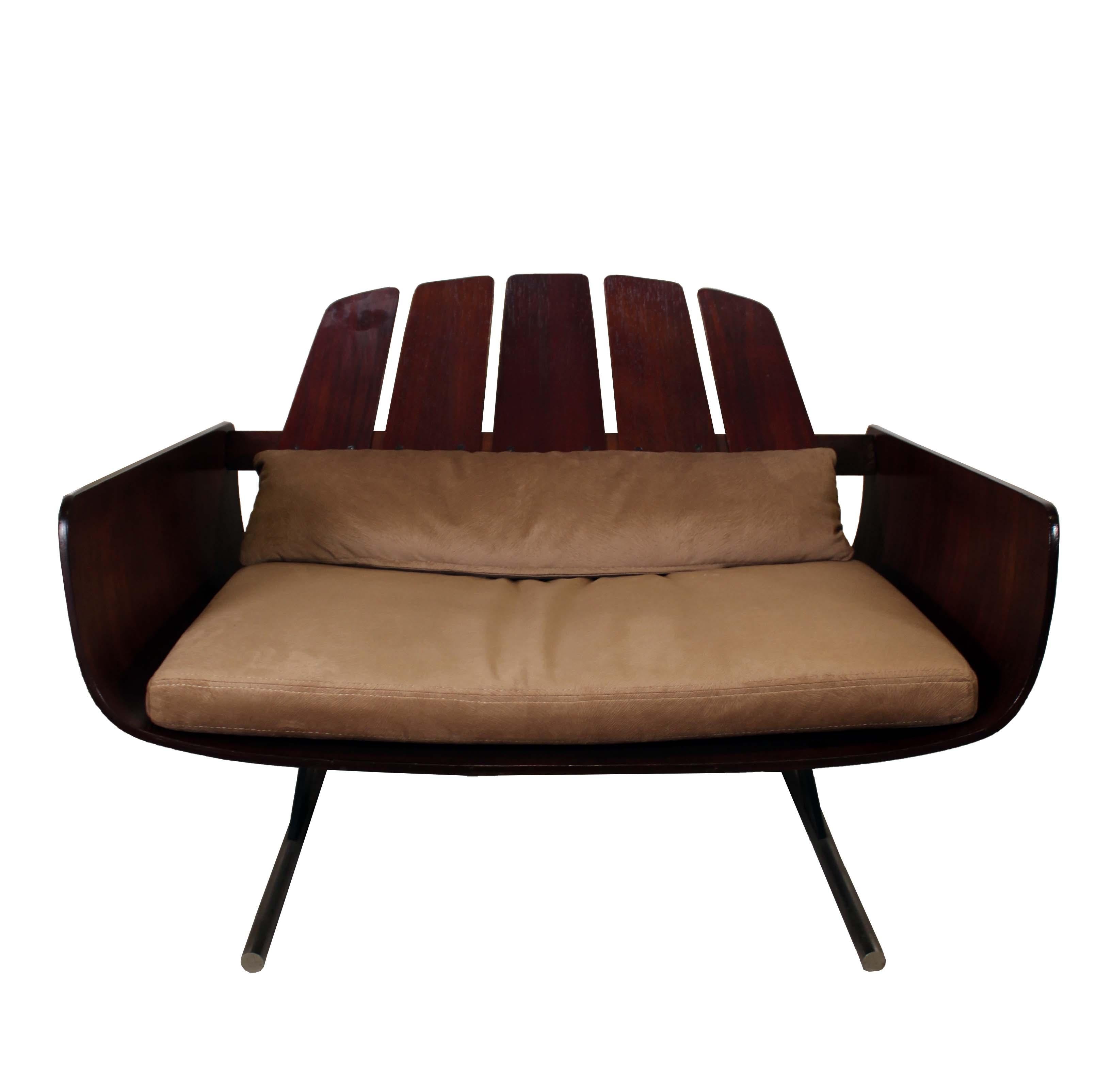 Mid-Century Modern Mid Century Pair Rosewood Brazilian Lounge Presedencial Chairs Jorge Zalszupin